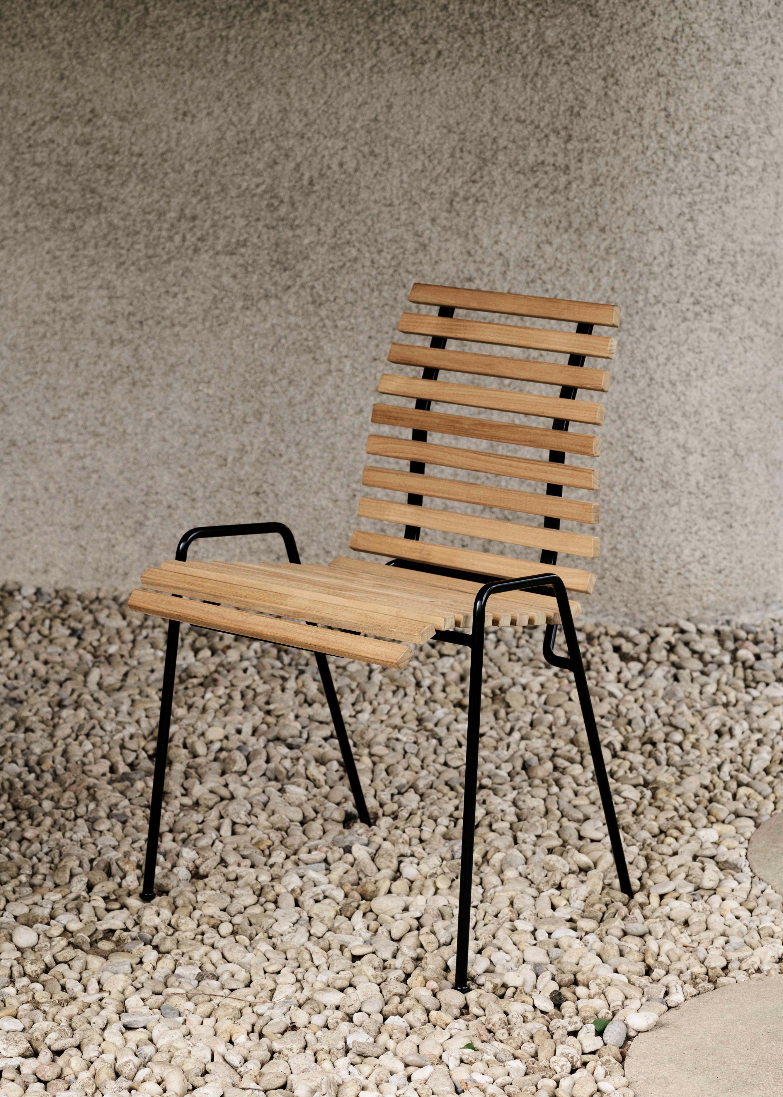 RFH RD4 Outdoor Chair in Teak Wood with Black Base