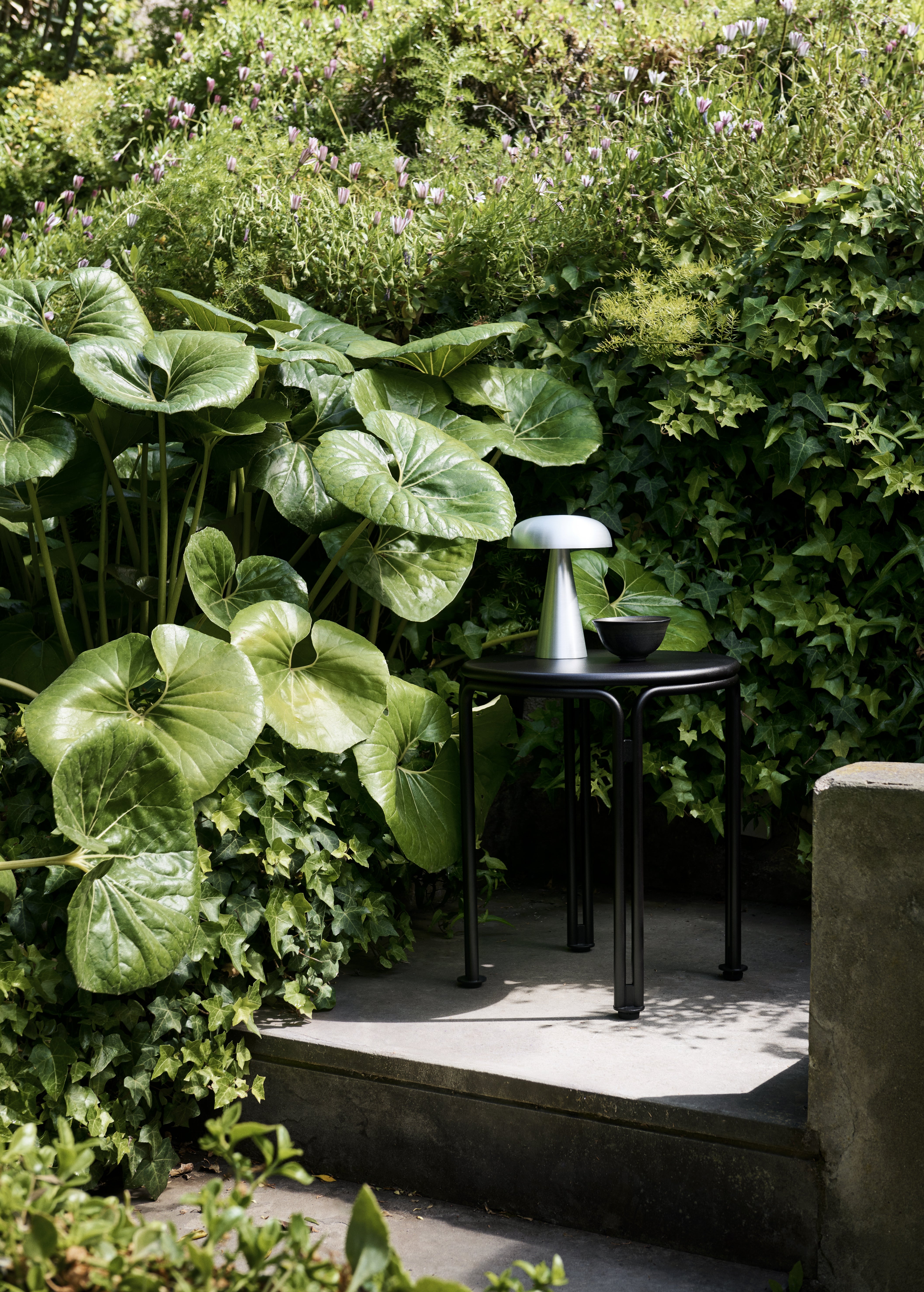 THORVALD SC102 Outdoor Side Table Black