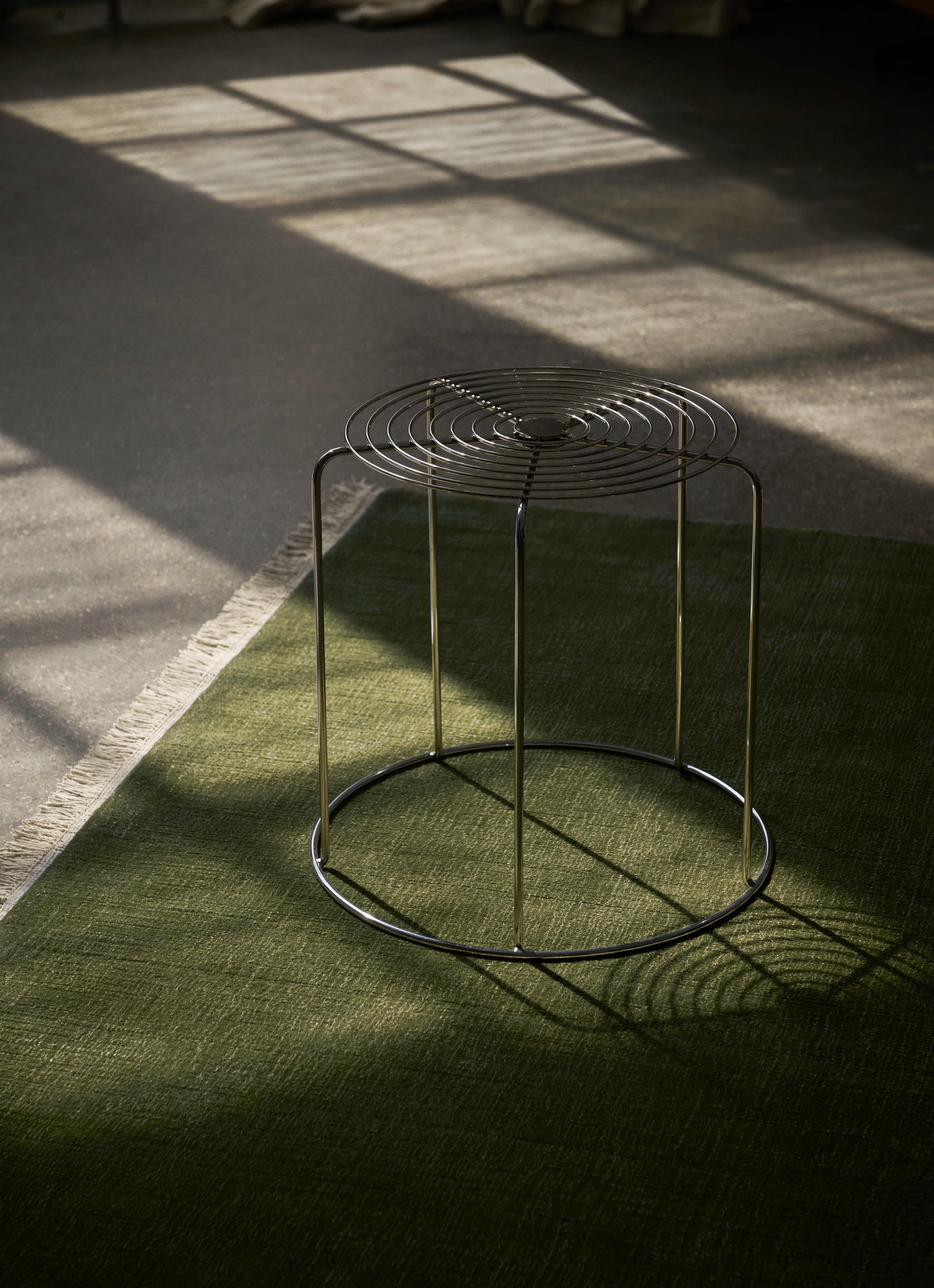 WIRE VP11 Stool polished steel