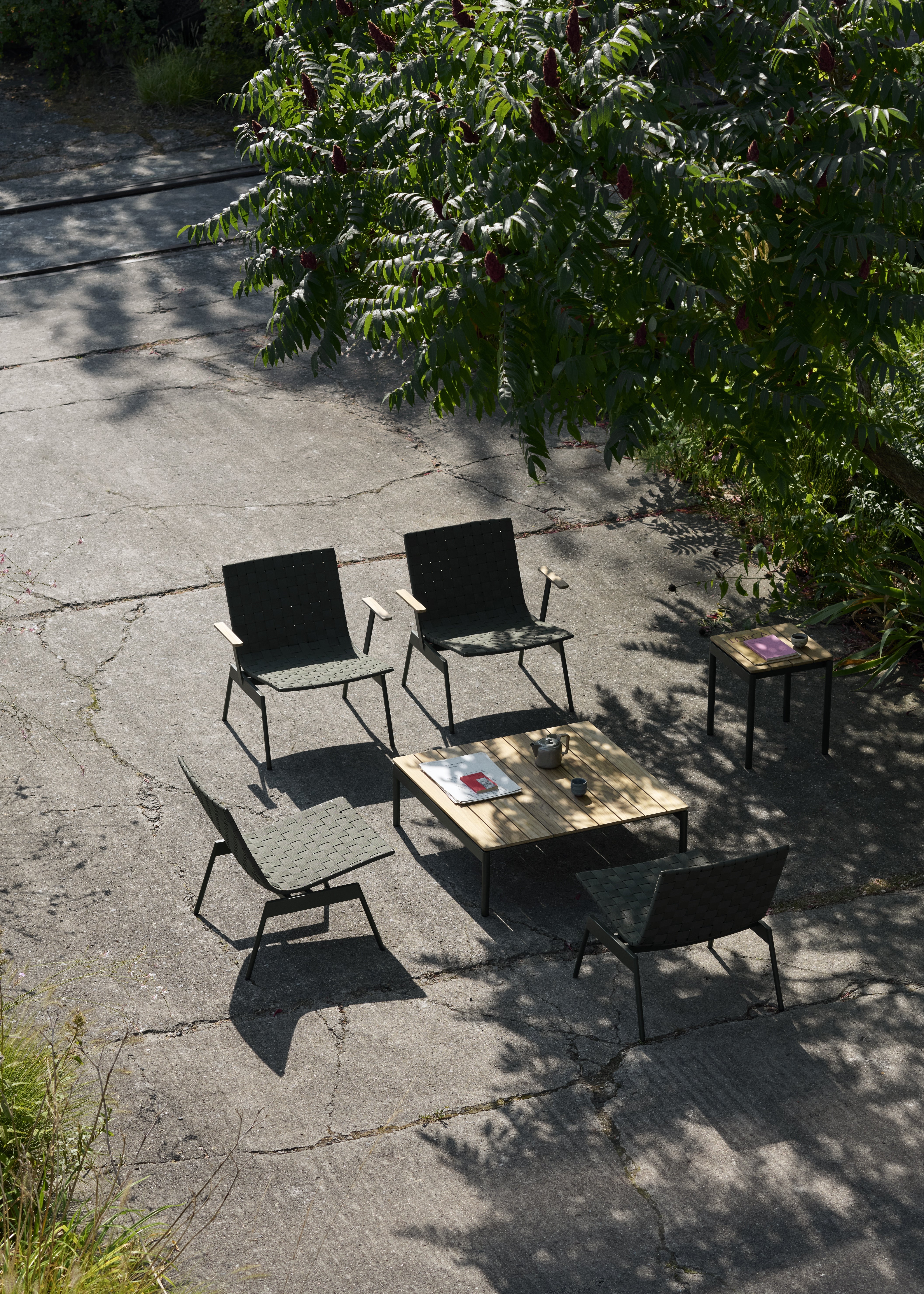 Outdoor armchair with armrests VILLE AV45 black