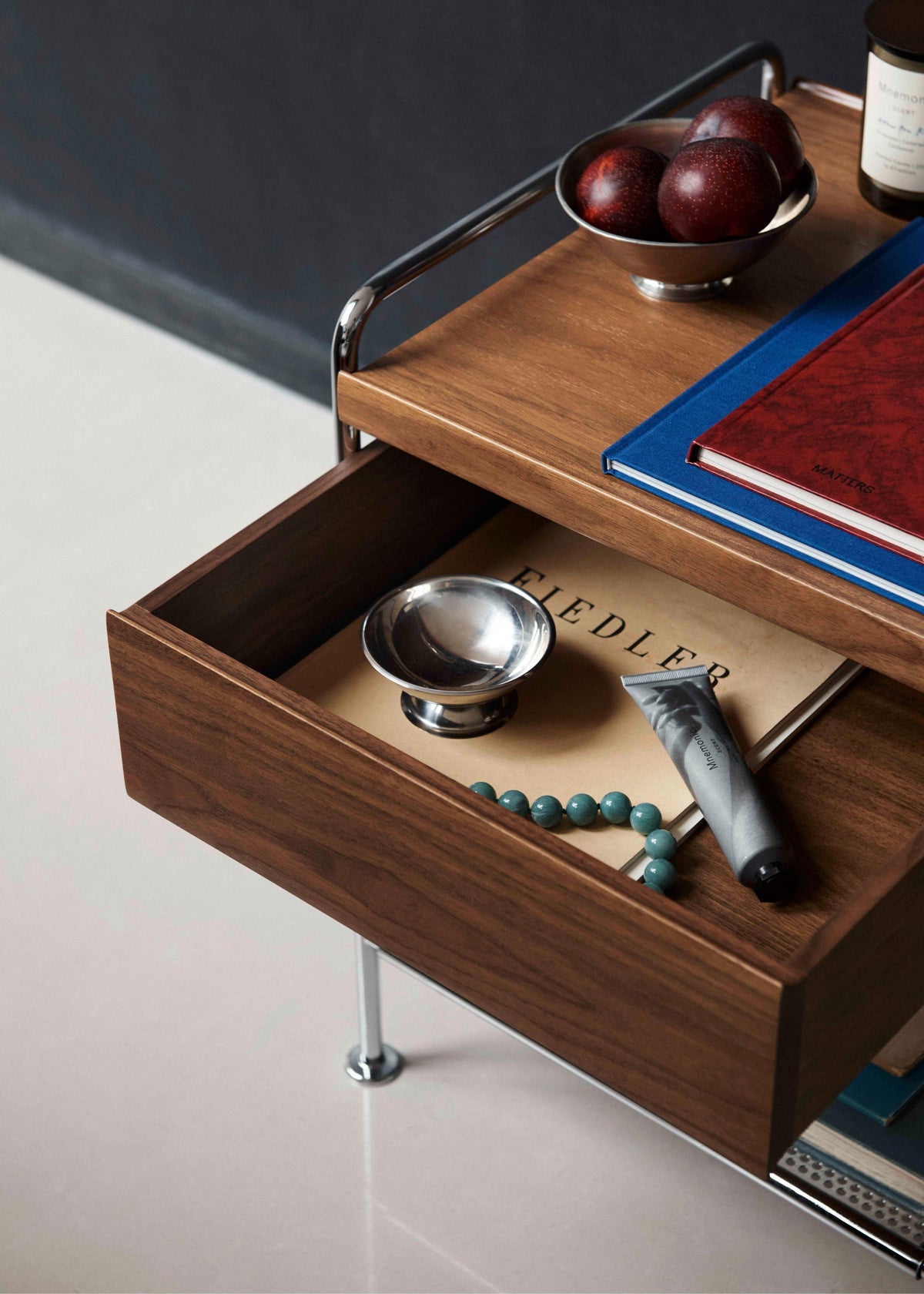 ALIMA NDS3 nightstand in chrome with oak wood