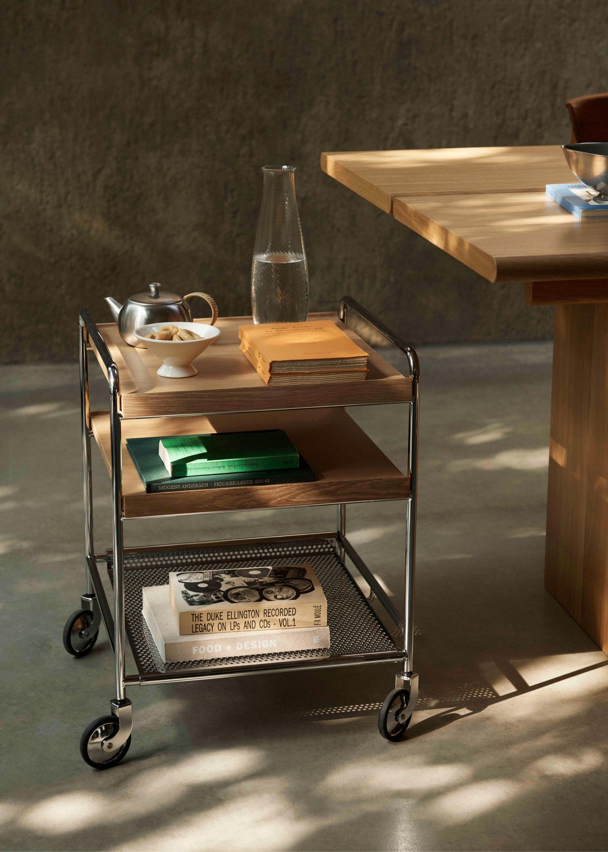 ALIMA NDS2 cart in chrome with oak wood