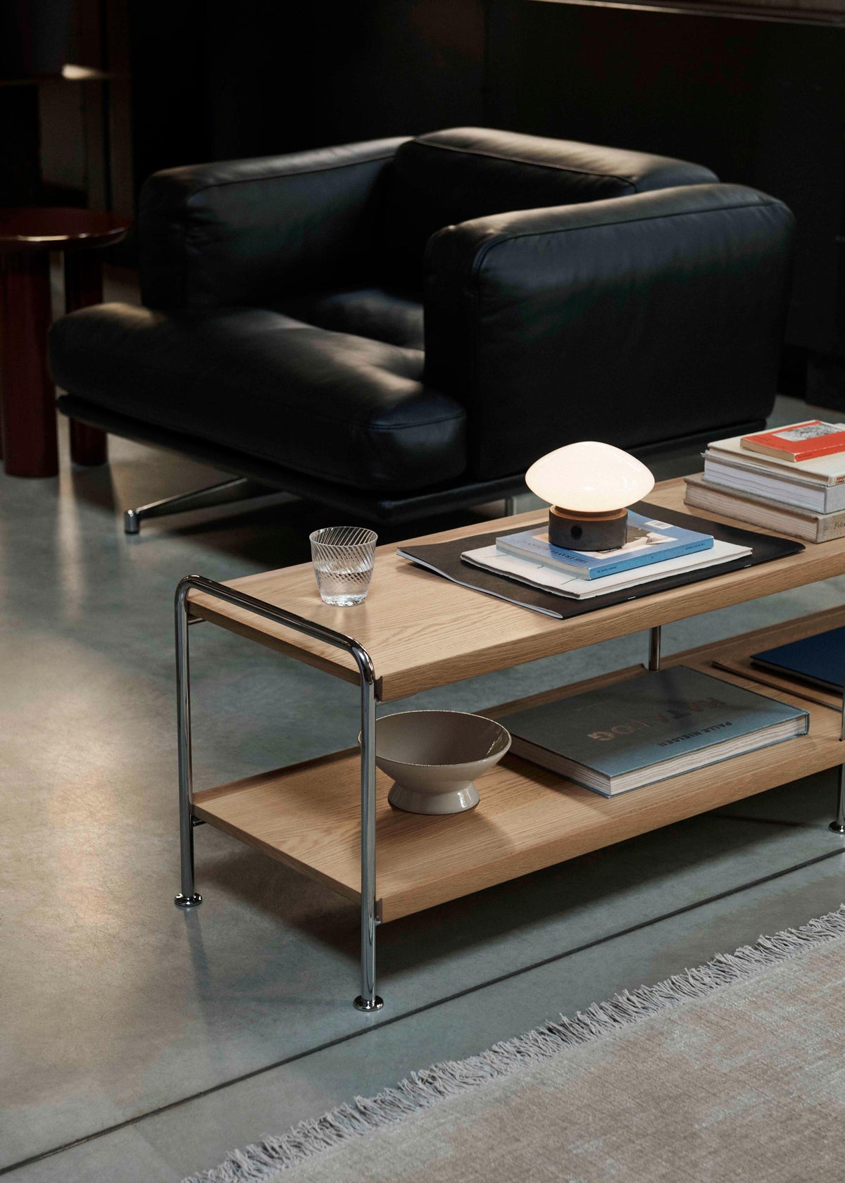 ALIMA NDS4 TV cabinet chrome with walnut wood