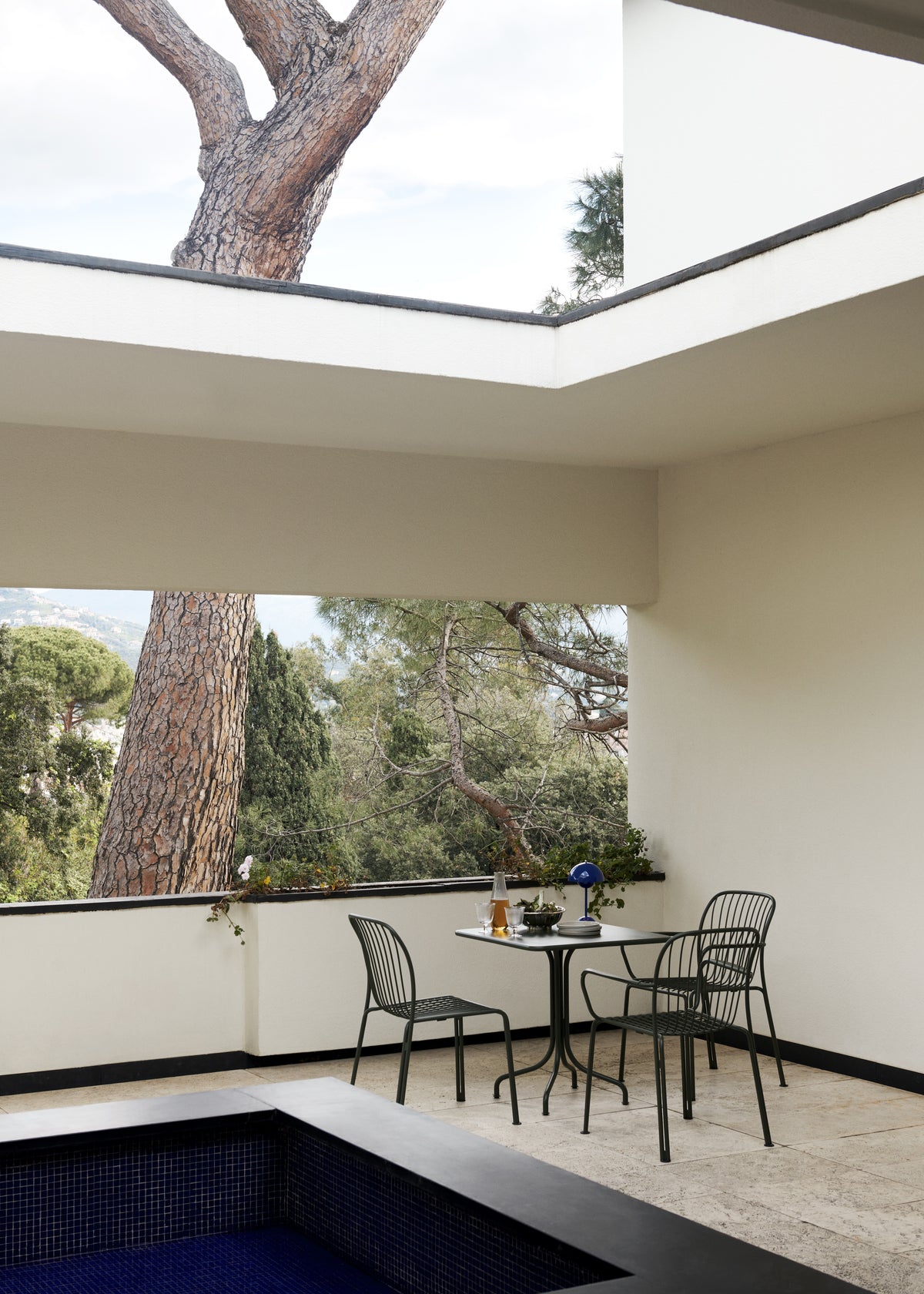 THORVALD SC95 Dark Green Outdoor Armchair