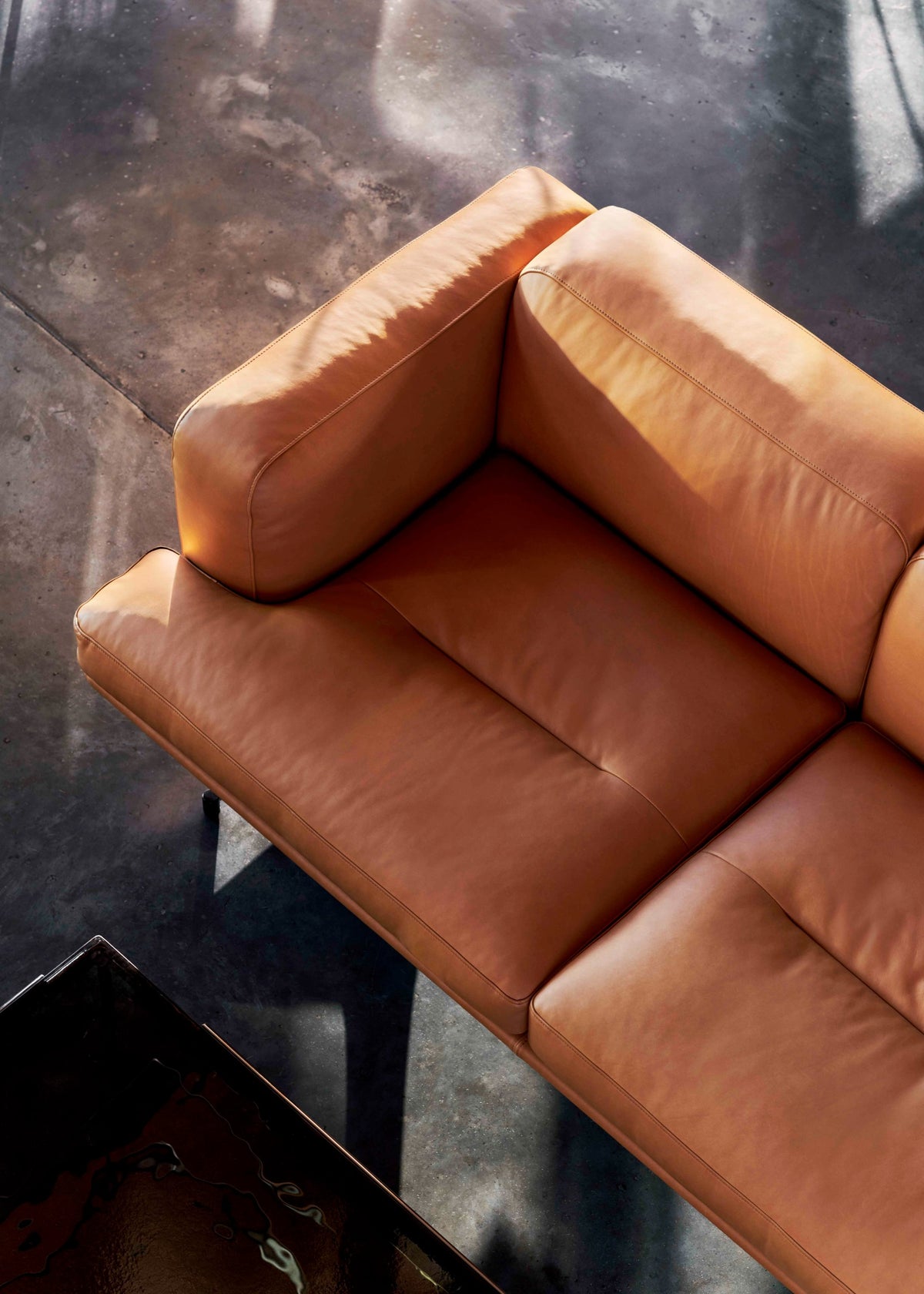 2-Seater Sofa INLAND AV22 upholstered with black base