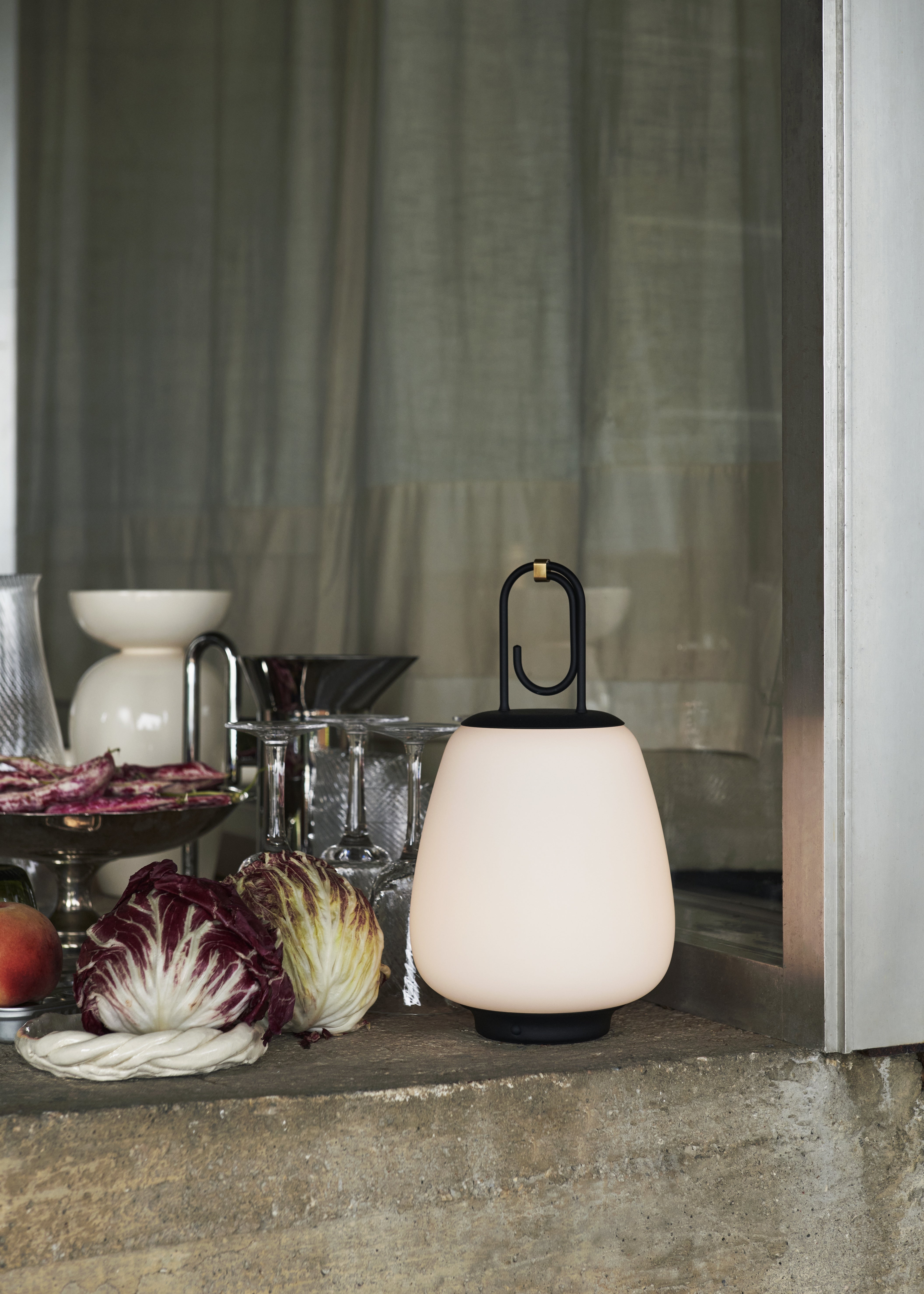 Portable outdoor lamp LUCCA SC51 white with black finish