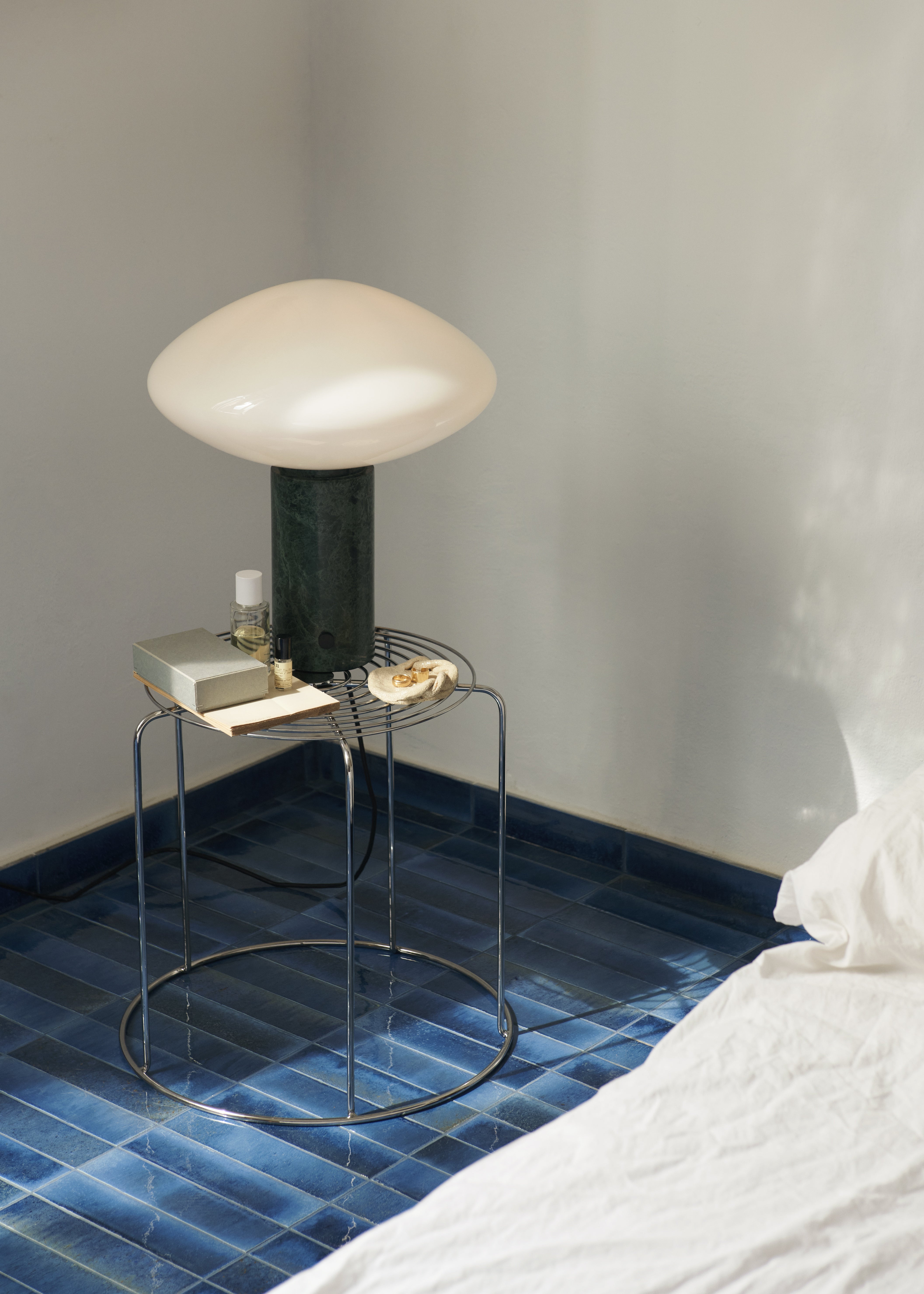 WIRE VP11 Stool polished steel