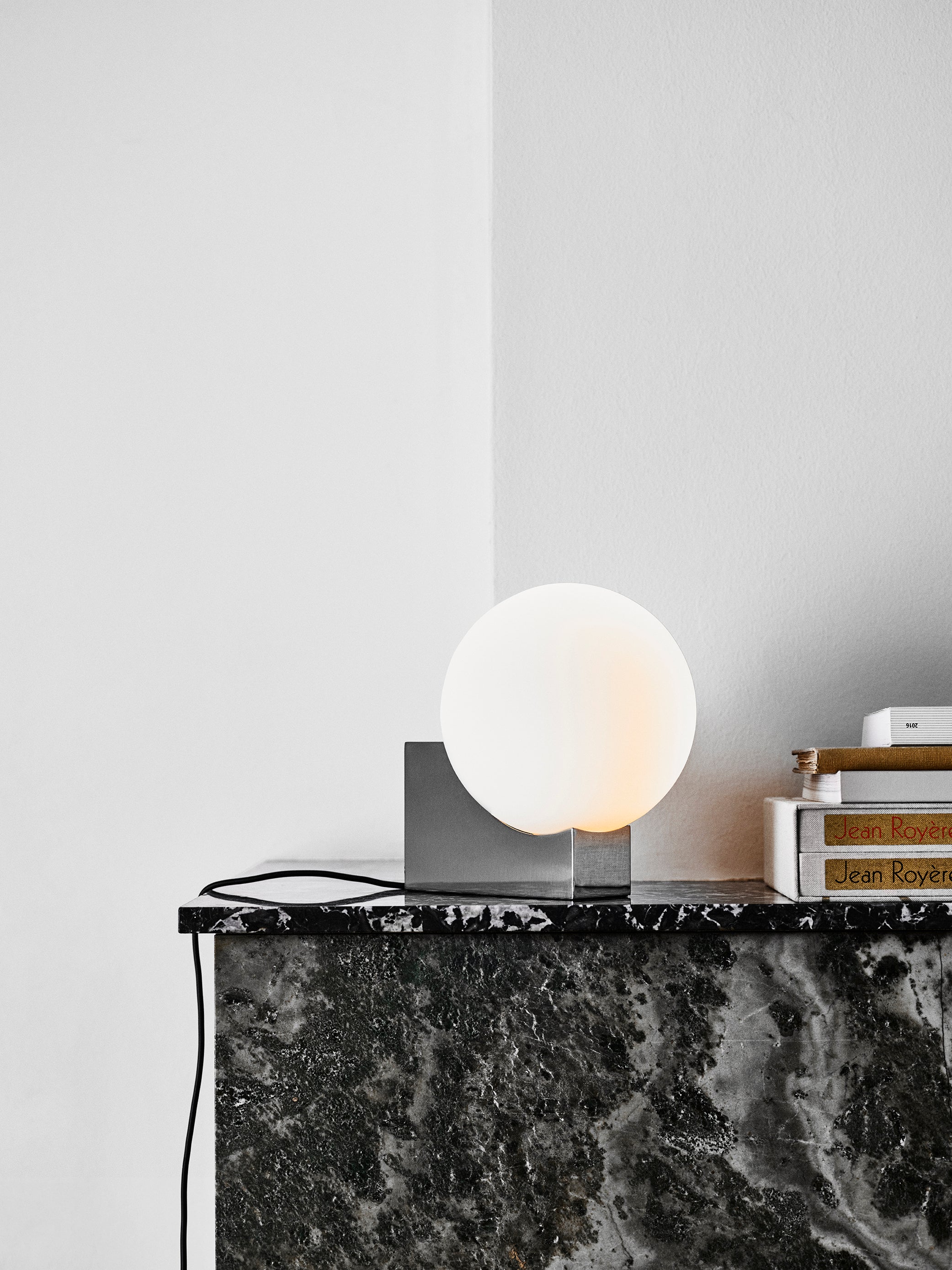 TABLE LAMP JOURNEY SH1 with a milky shade and a gray base