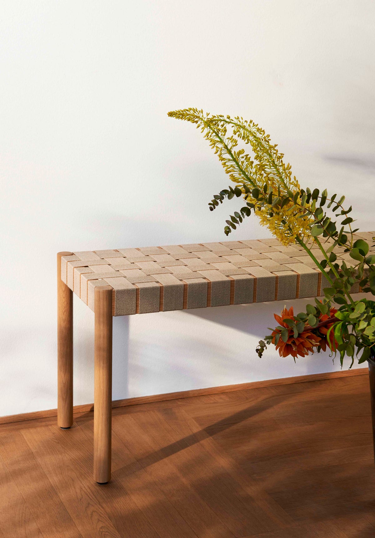 BETTY Bench with Beige Woven Seat and Black Lacquered Ash