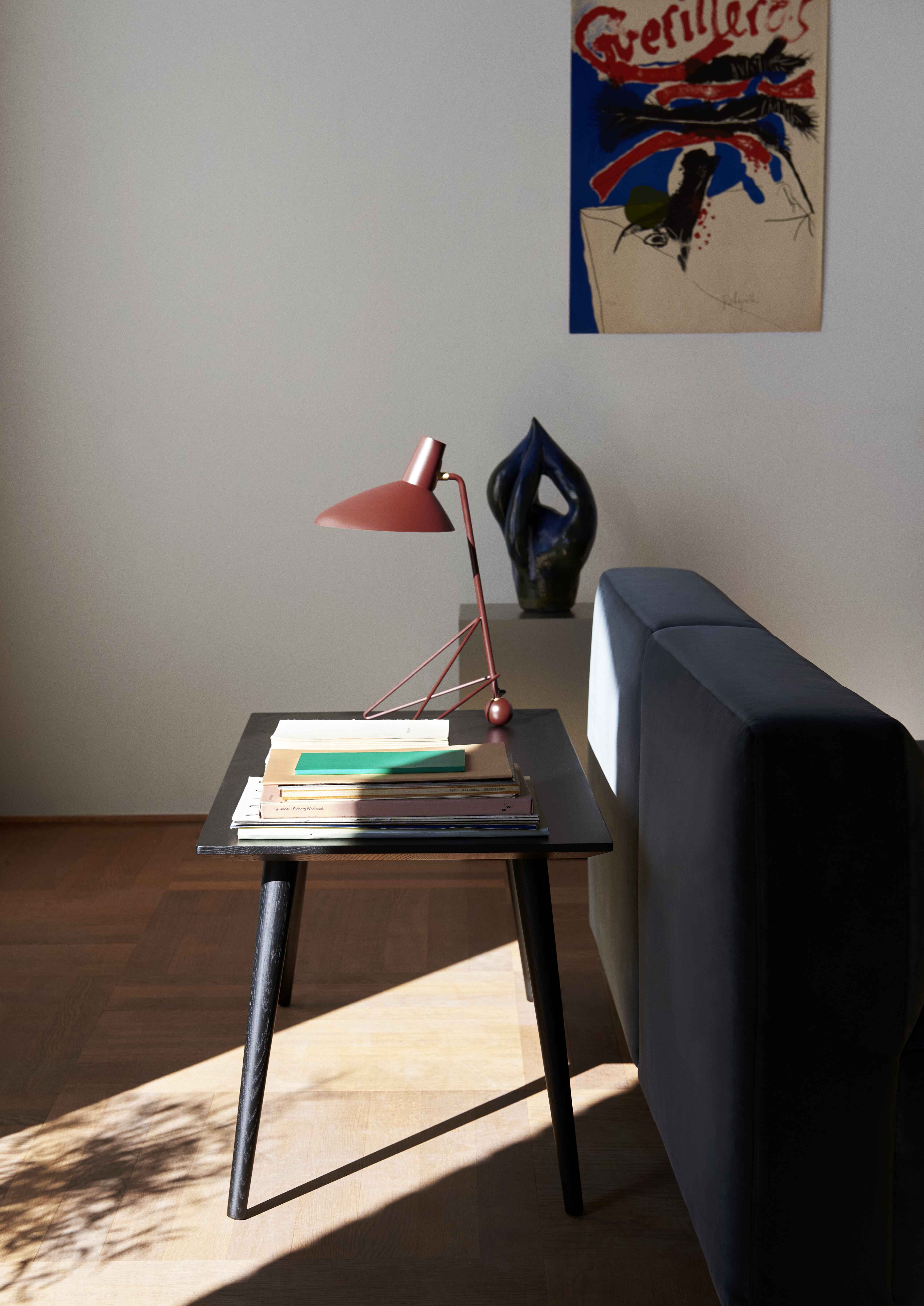 IN BETWEEN SK23 coffee table smoked oiled oak