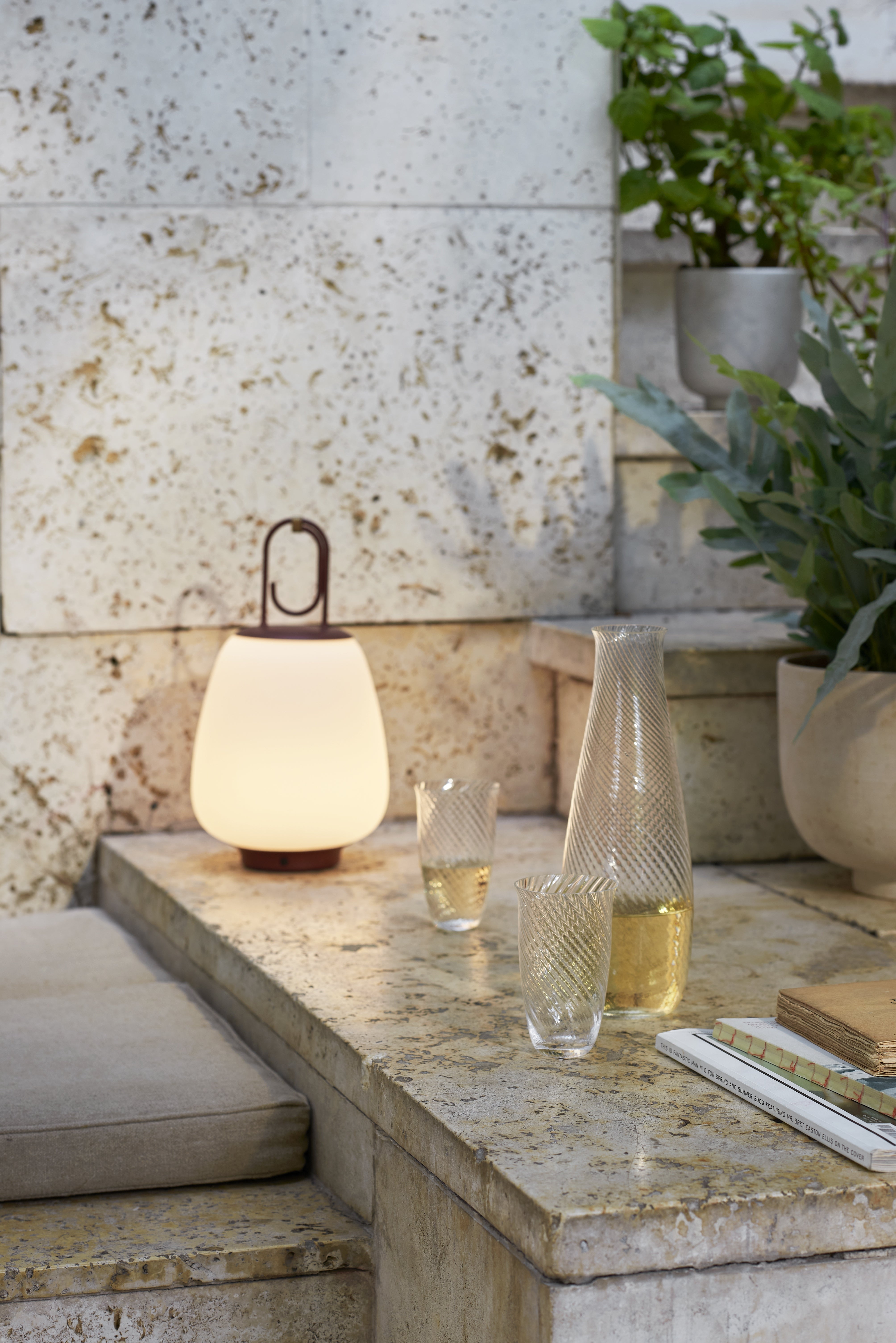 Portable outdoor lamp LUCCA SC51 white with black finish