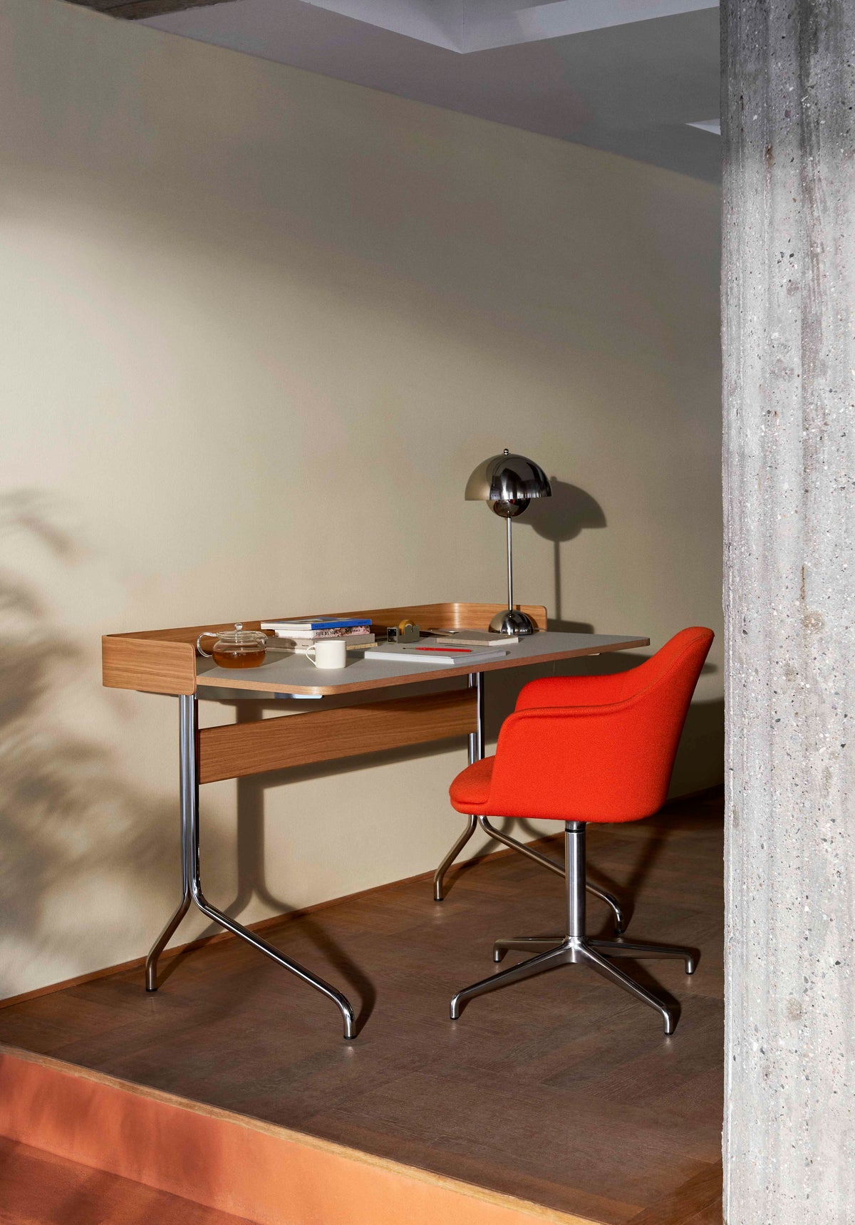 PAVILION desk with a beige linoleum top, oak finish, and steel base