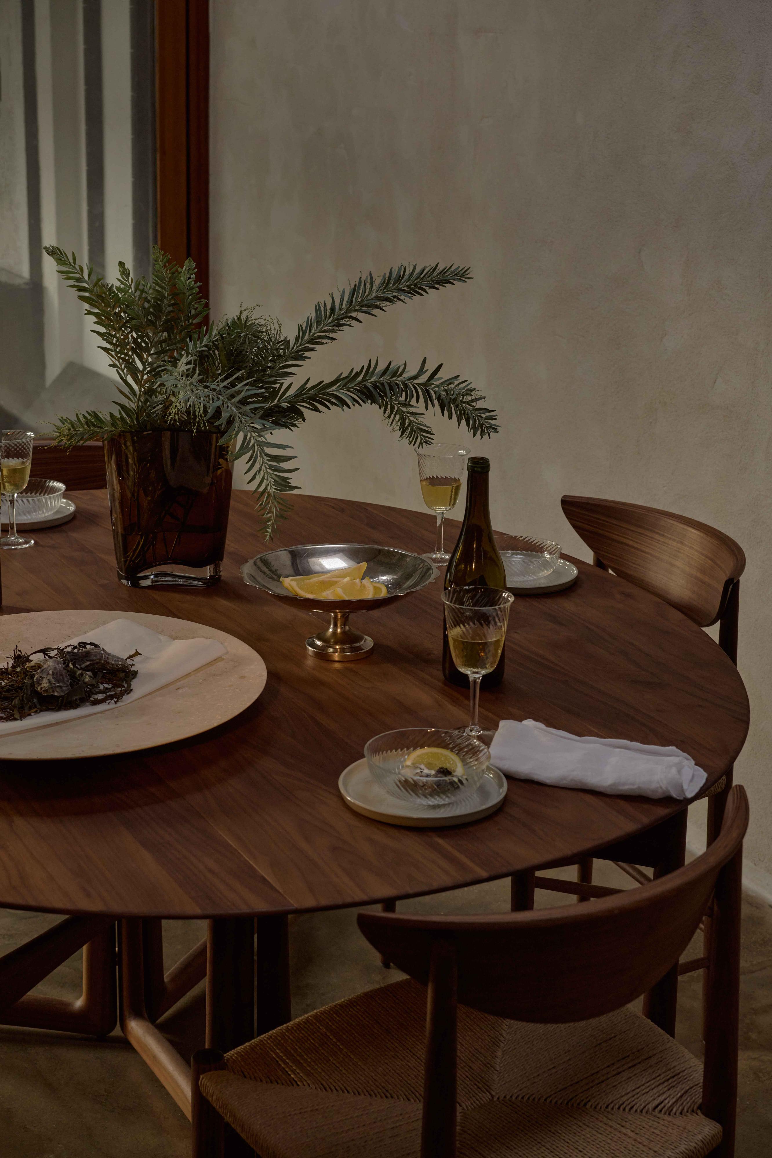 Round Folding Table DROP LEAF HM6 oiled walnut wood