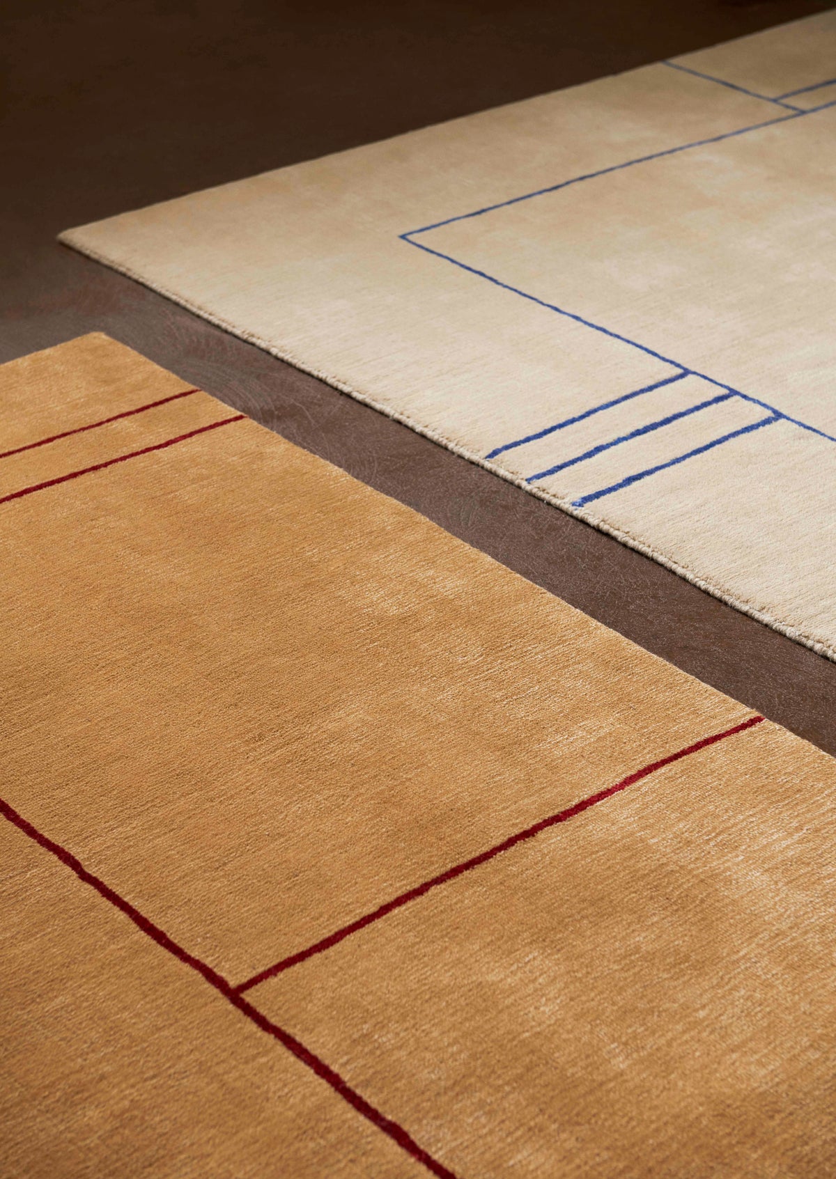 CRUISE brown rug with burgundy