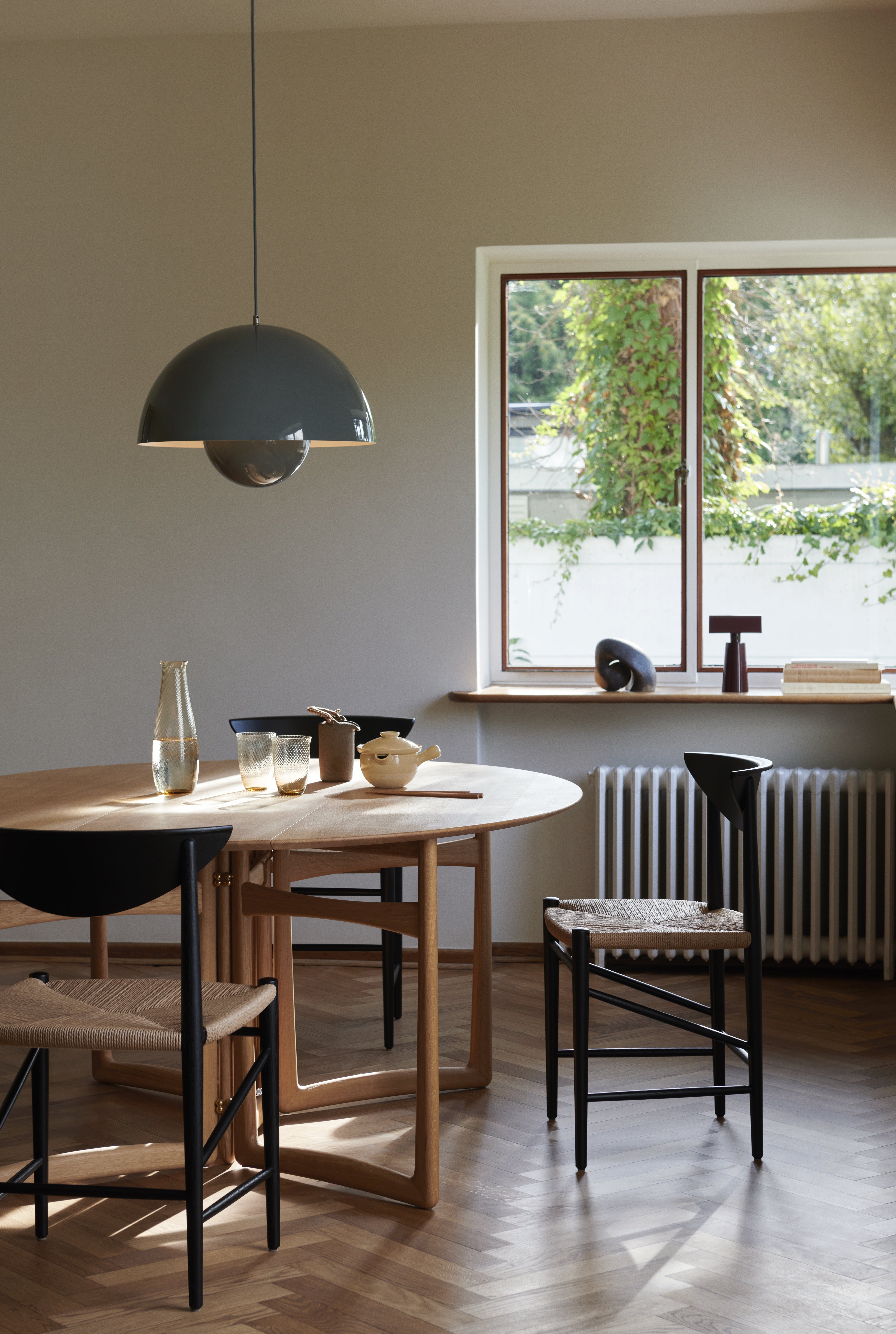 FLOWERPOT pendant lamp in gray-blue