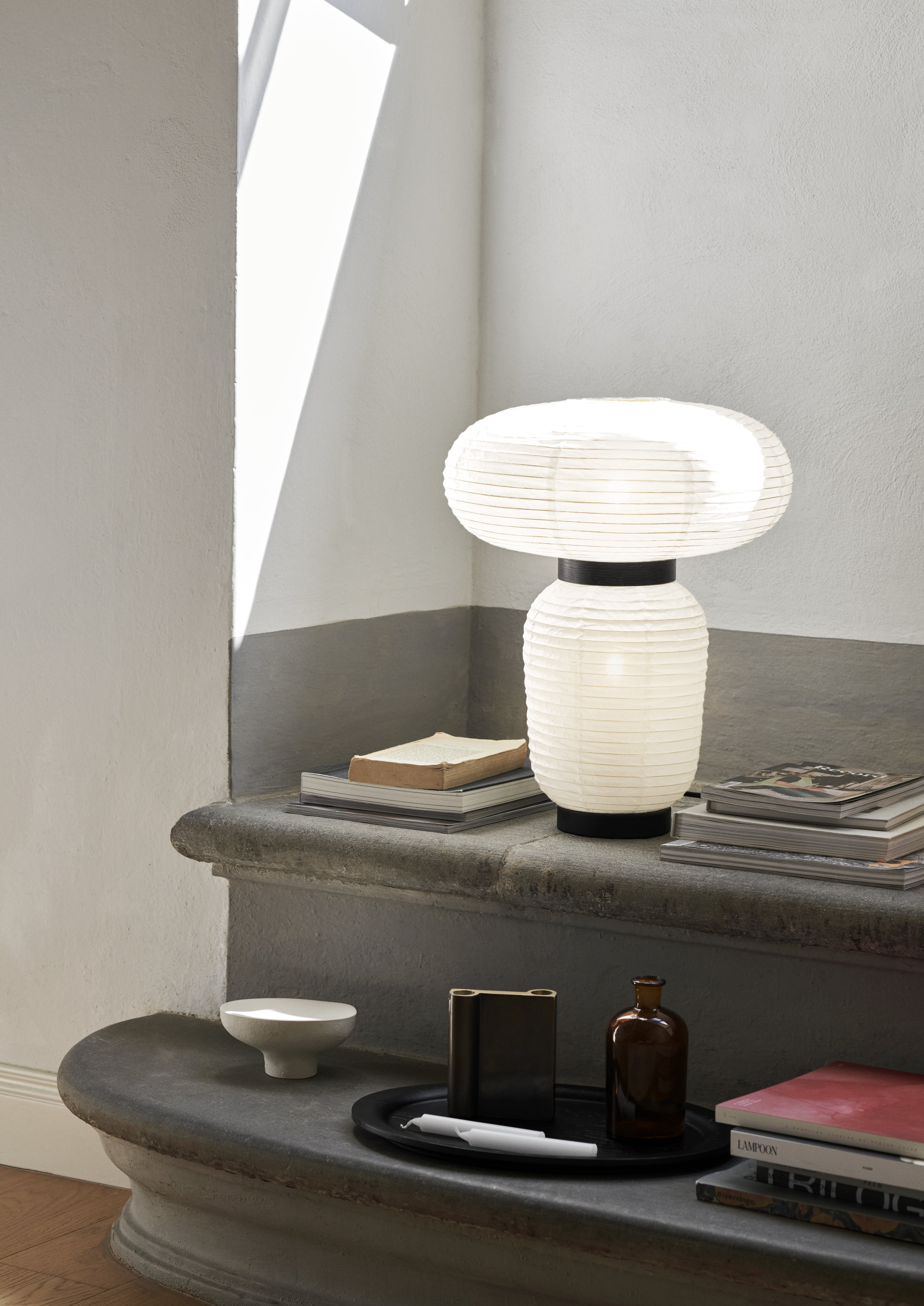 Table lamp FORMAKAMI JH18 with a white paper shade and black oak finish