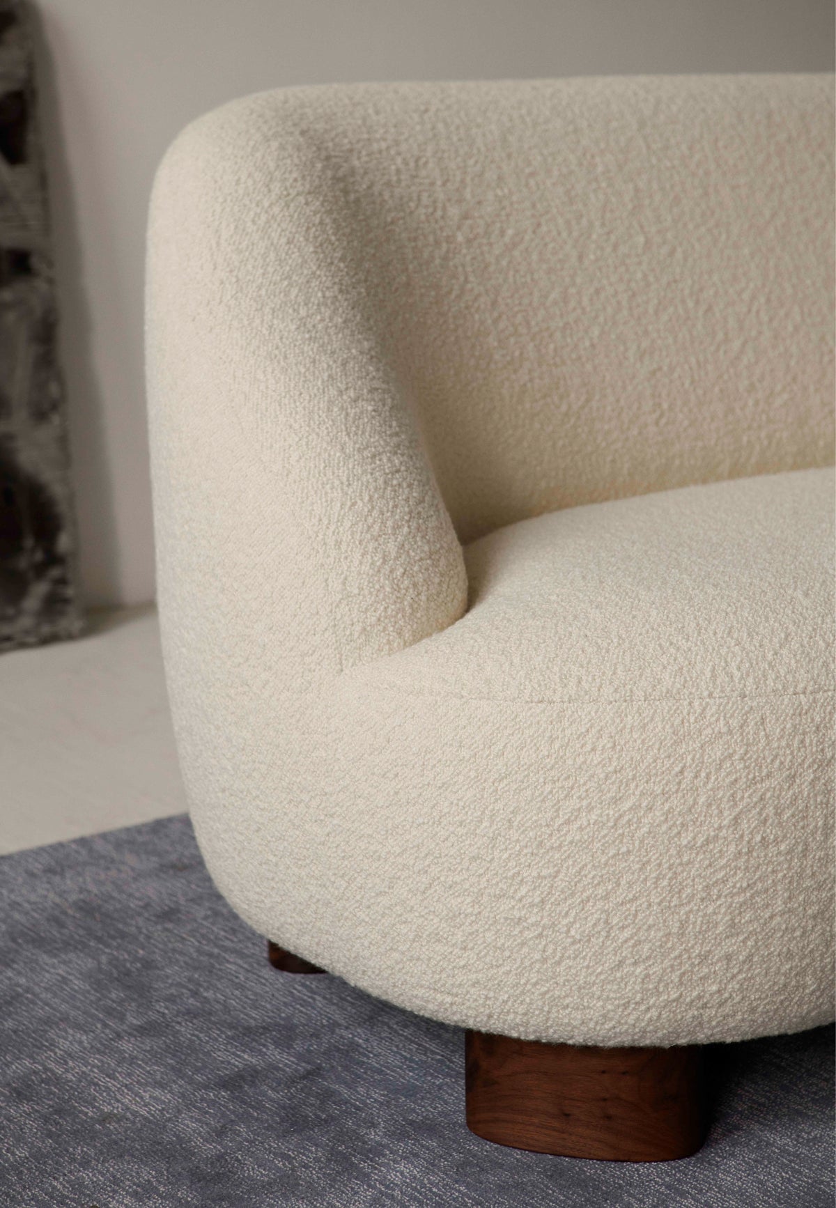MARGAS LC3 Upholstered 2-Seater Sofa with Oak Base