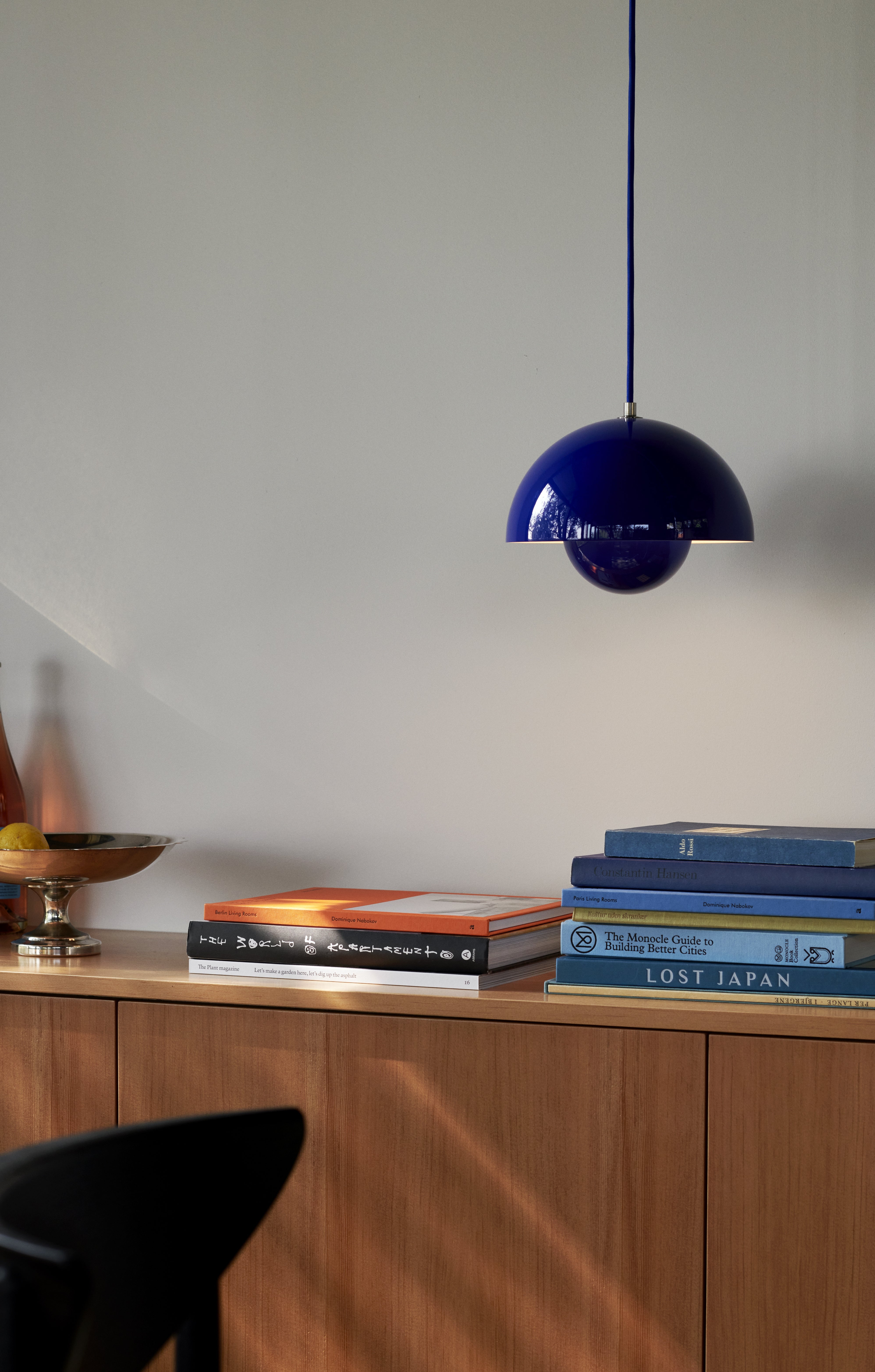 FLOWERPOT cobalt pendant lamp