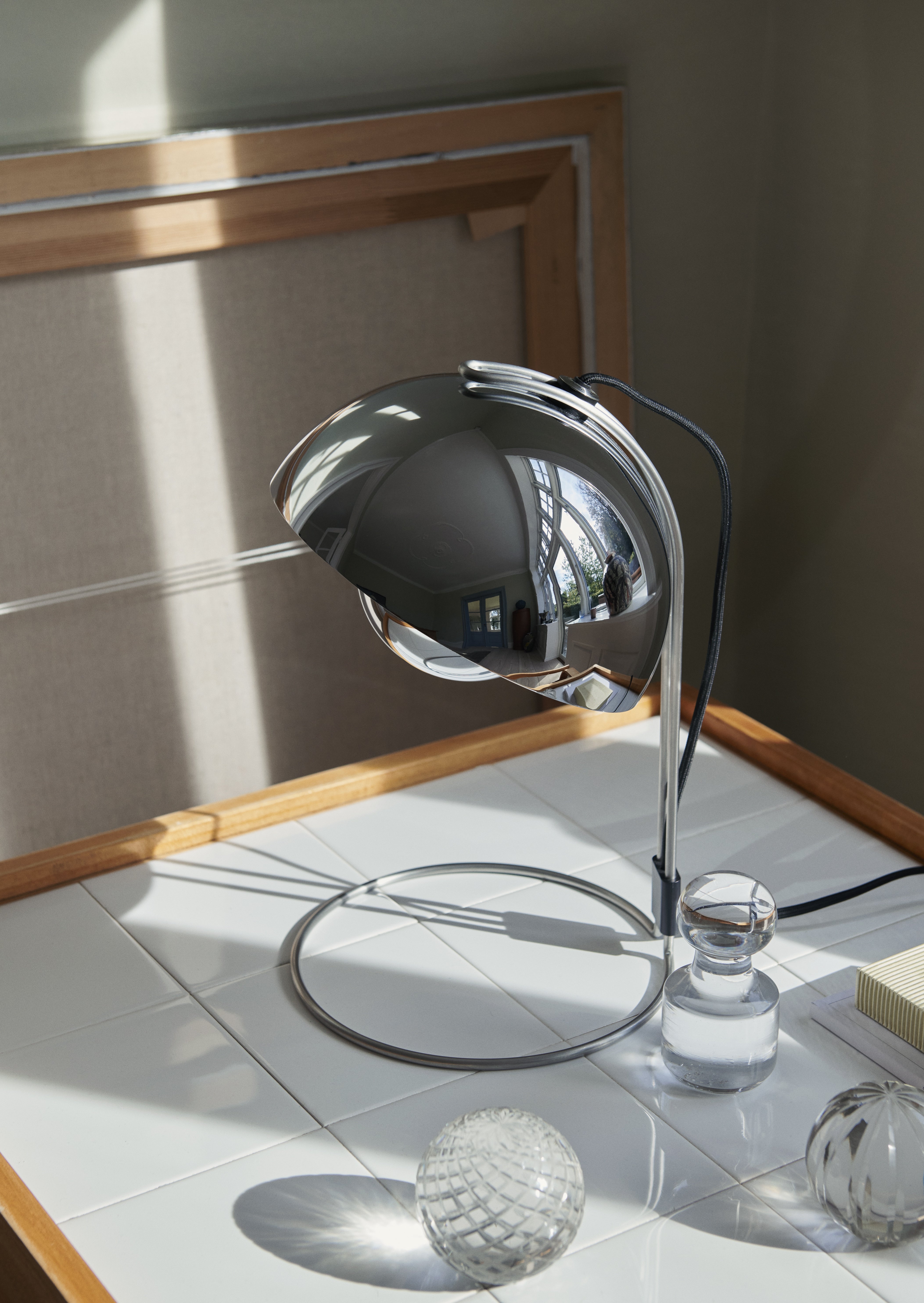 FLOWERPOT VP4 Table Lamp in Chrome