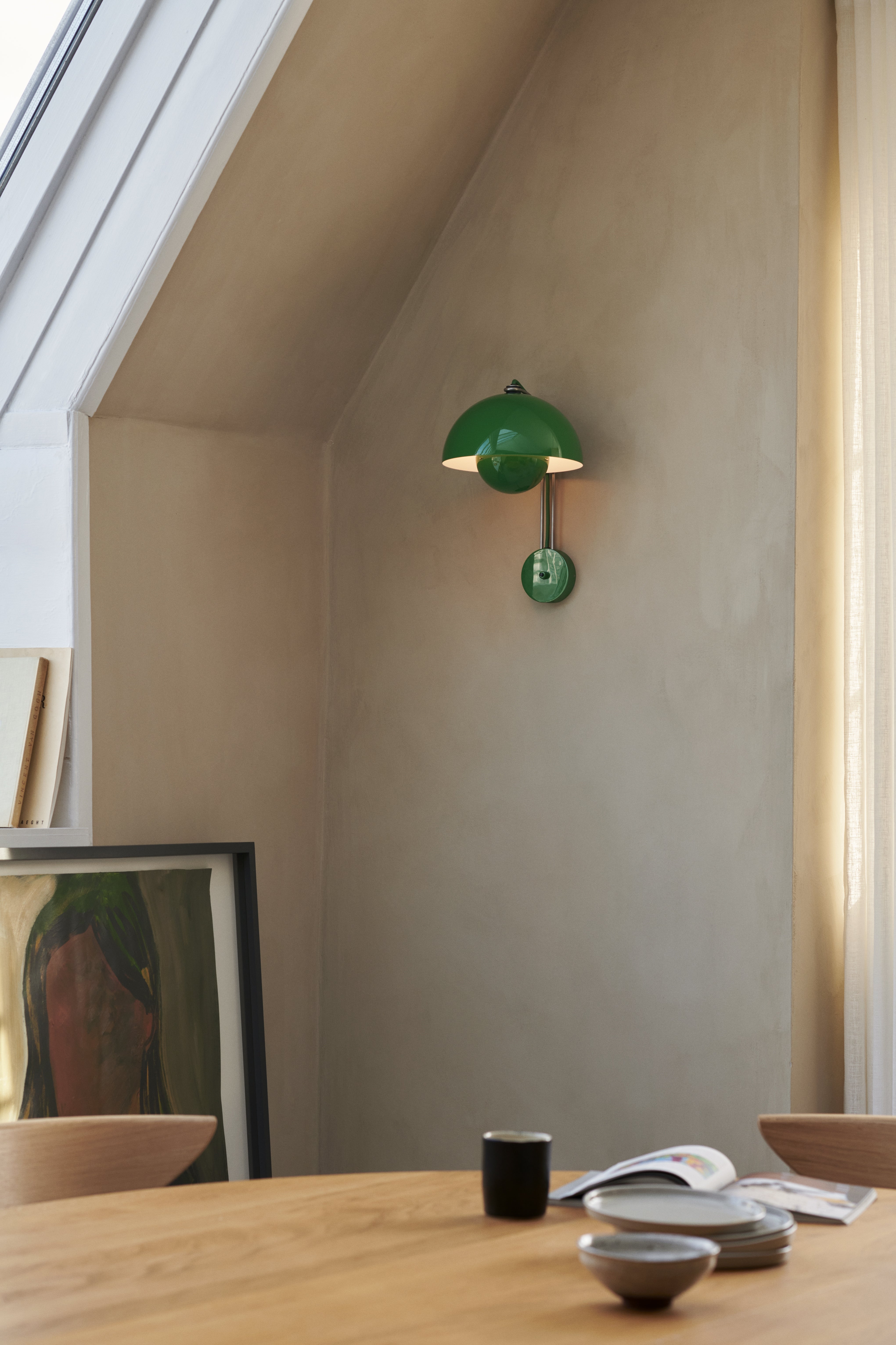 FLOWERPOT VP8 Wall Lamp in Matte Black