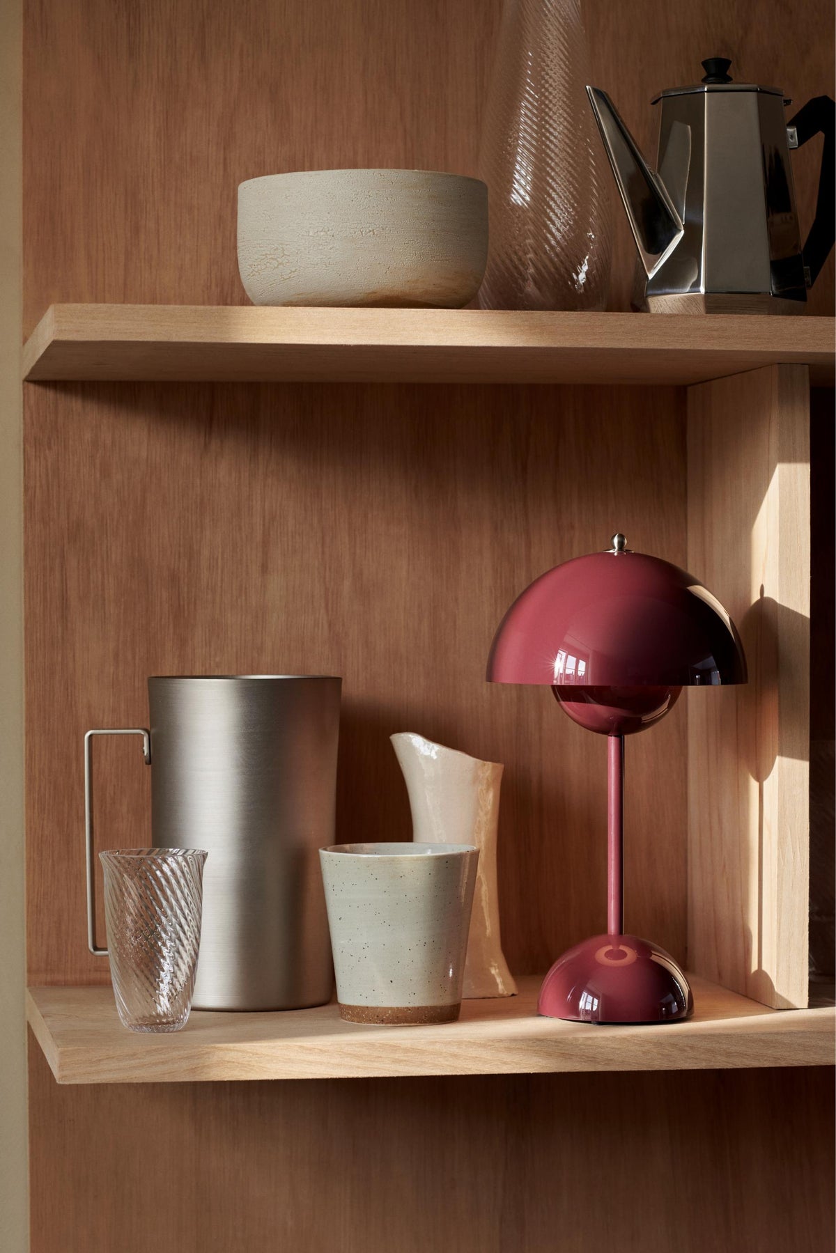 FLOWERPOT VP9 Portable Lamp in Dark Plum