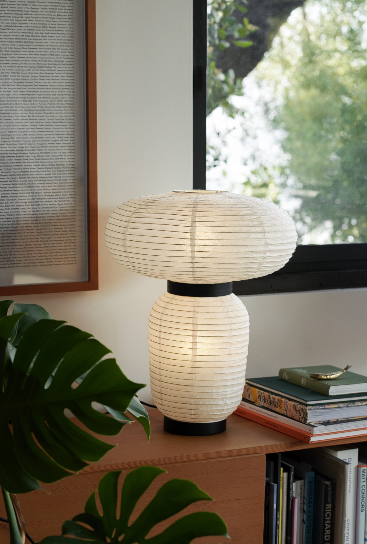 Table lamp FORMAKAMI JH18 with a white paper shade and black oak finish