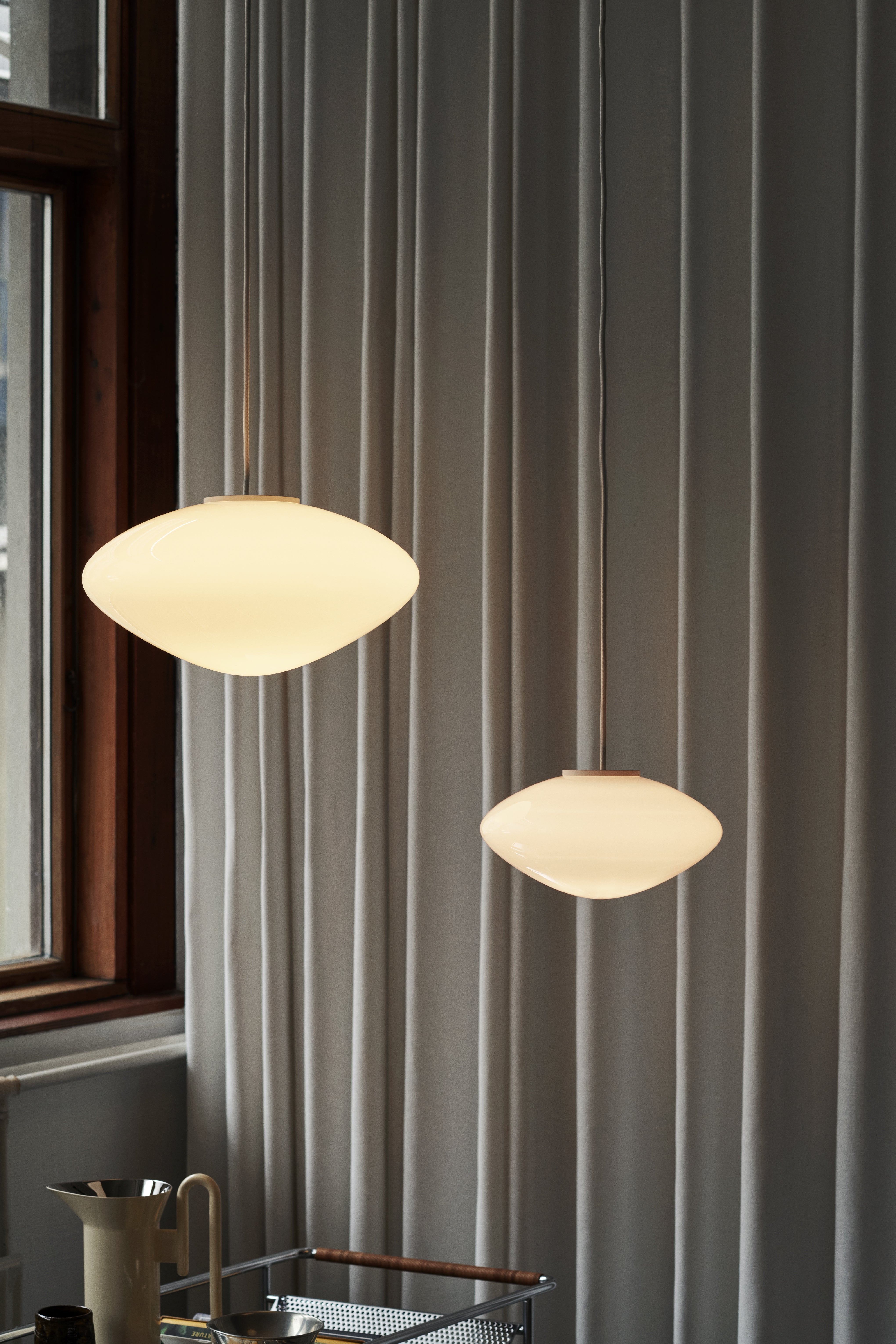 Pendant lamp MIST with opal shade
