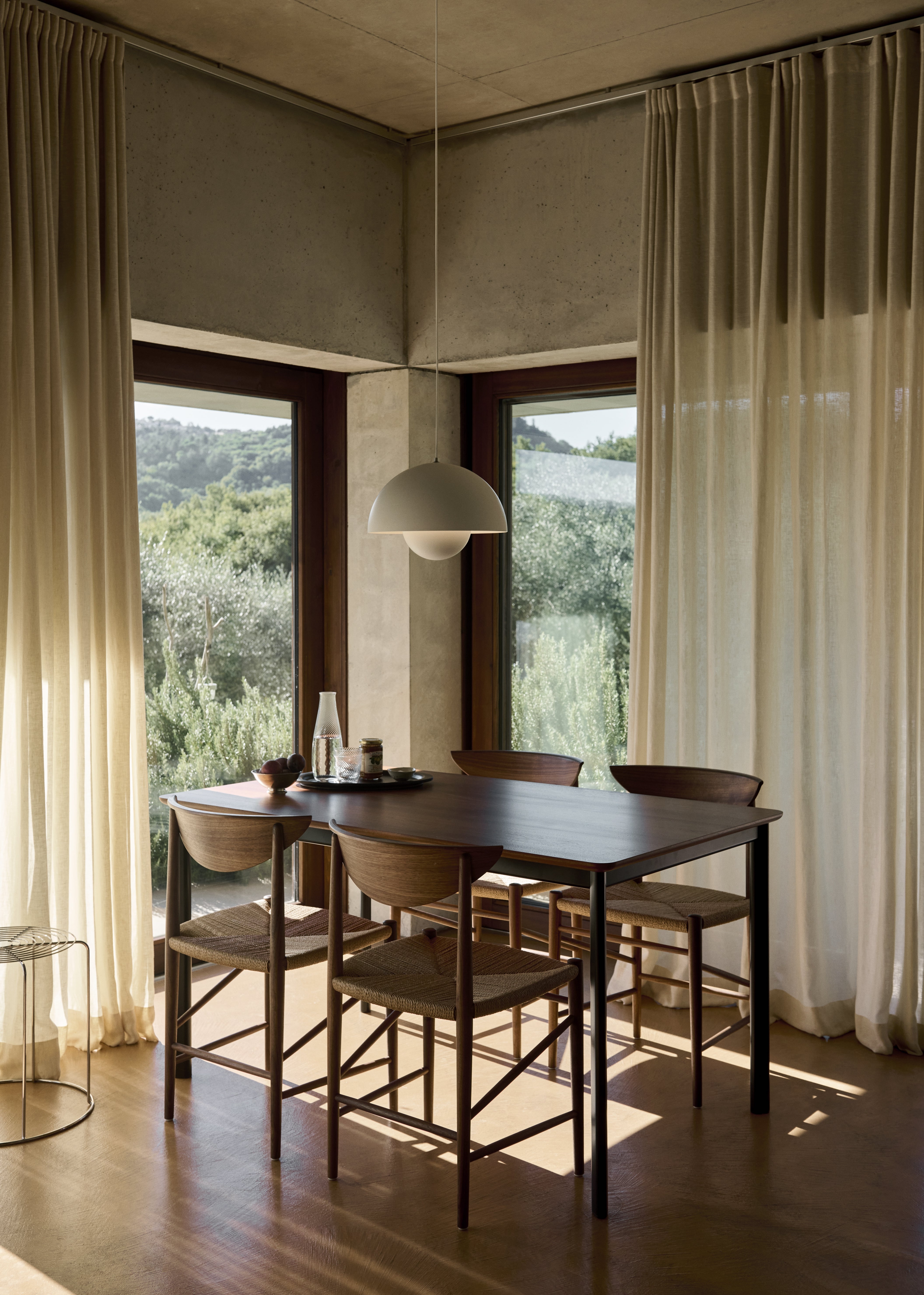 FLOWERPOT pendant lamp in matte white