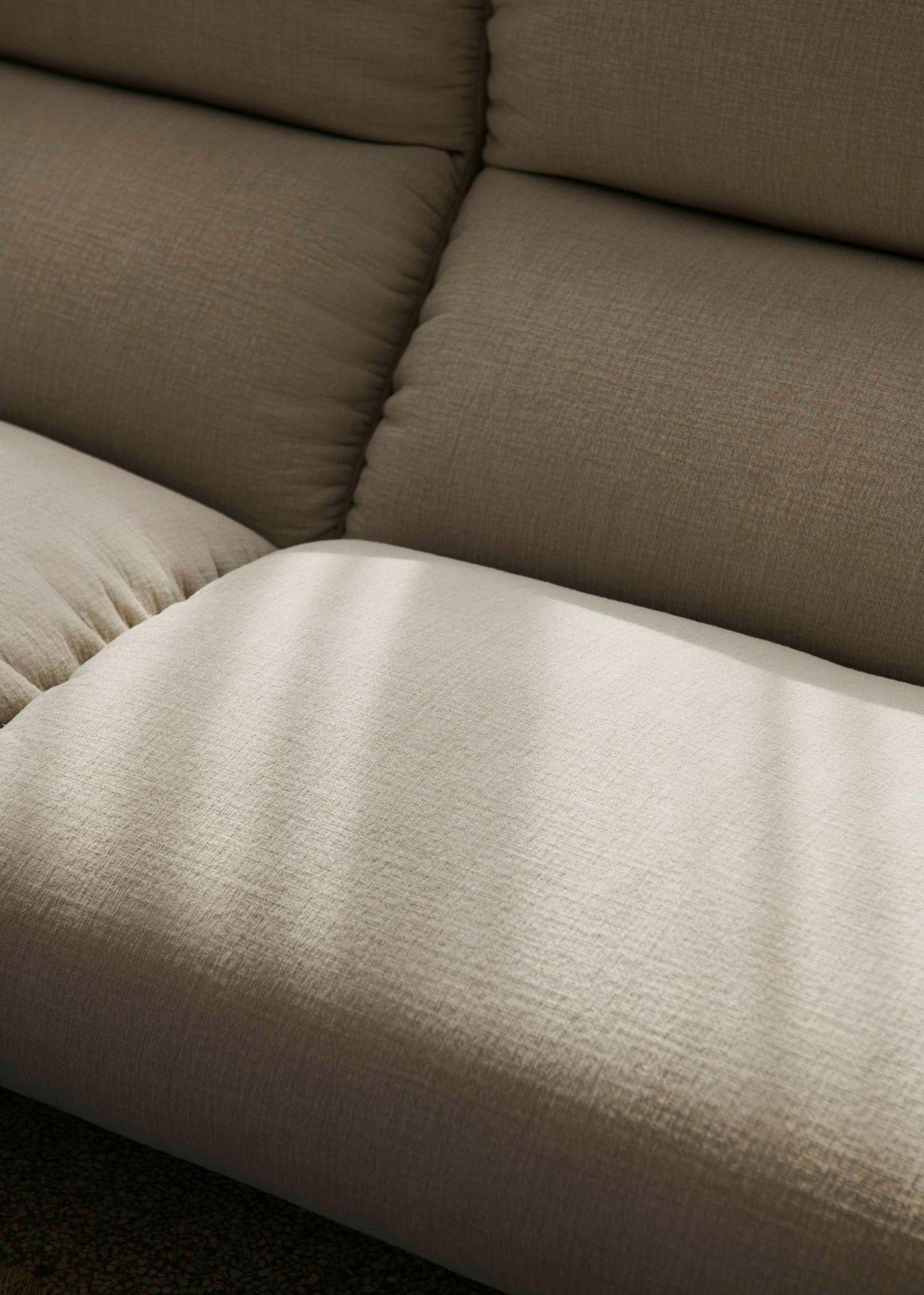 Upholstered armchair / module HI LO AV54