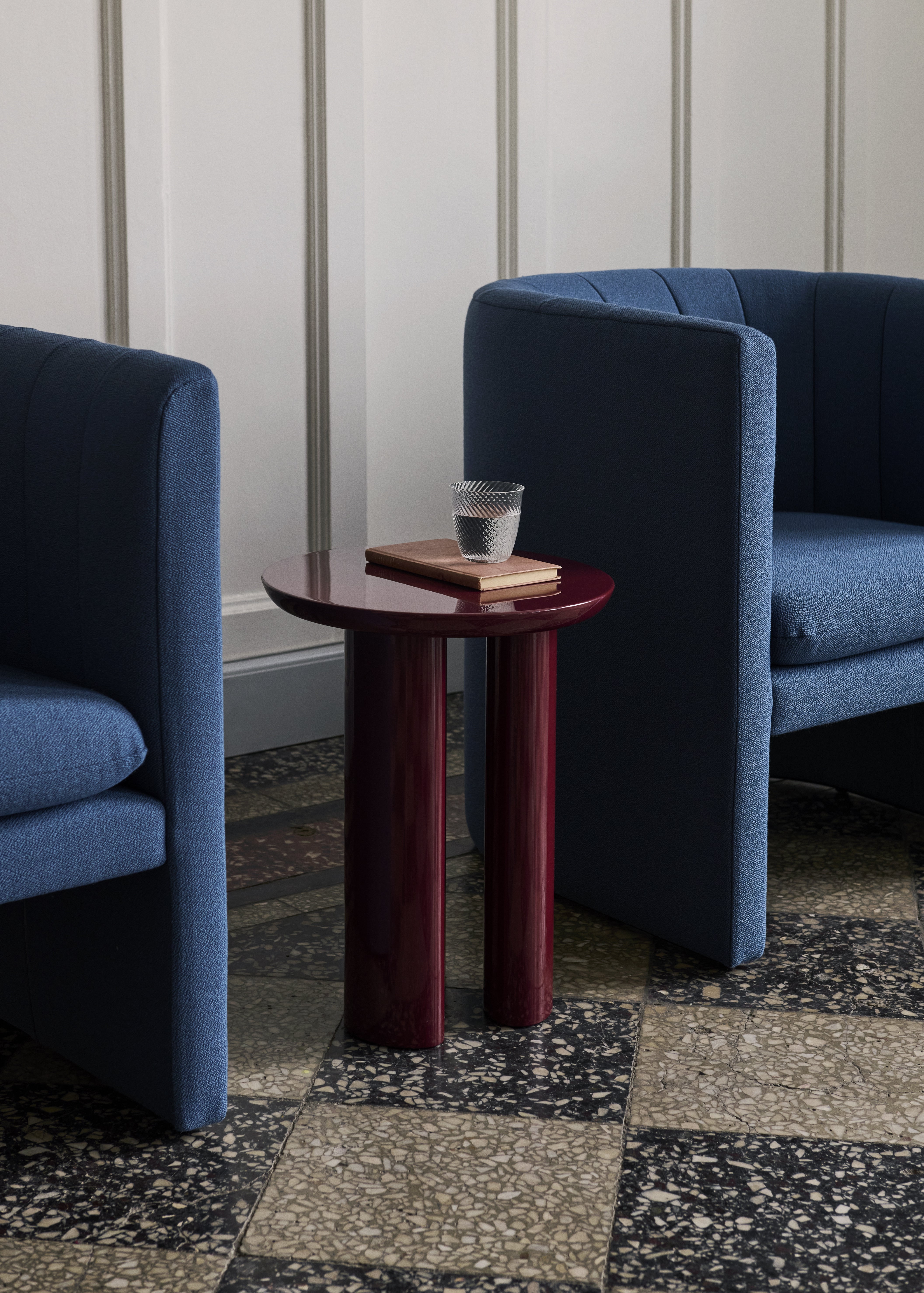 TUNG JA3 Side Table in Burgundy