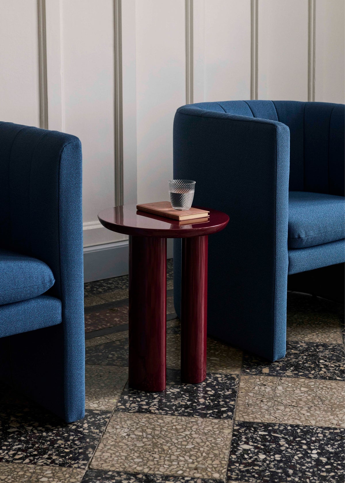 Upholstered Armchair LOAFER SC23