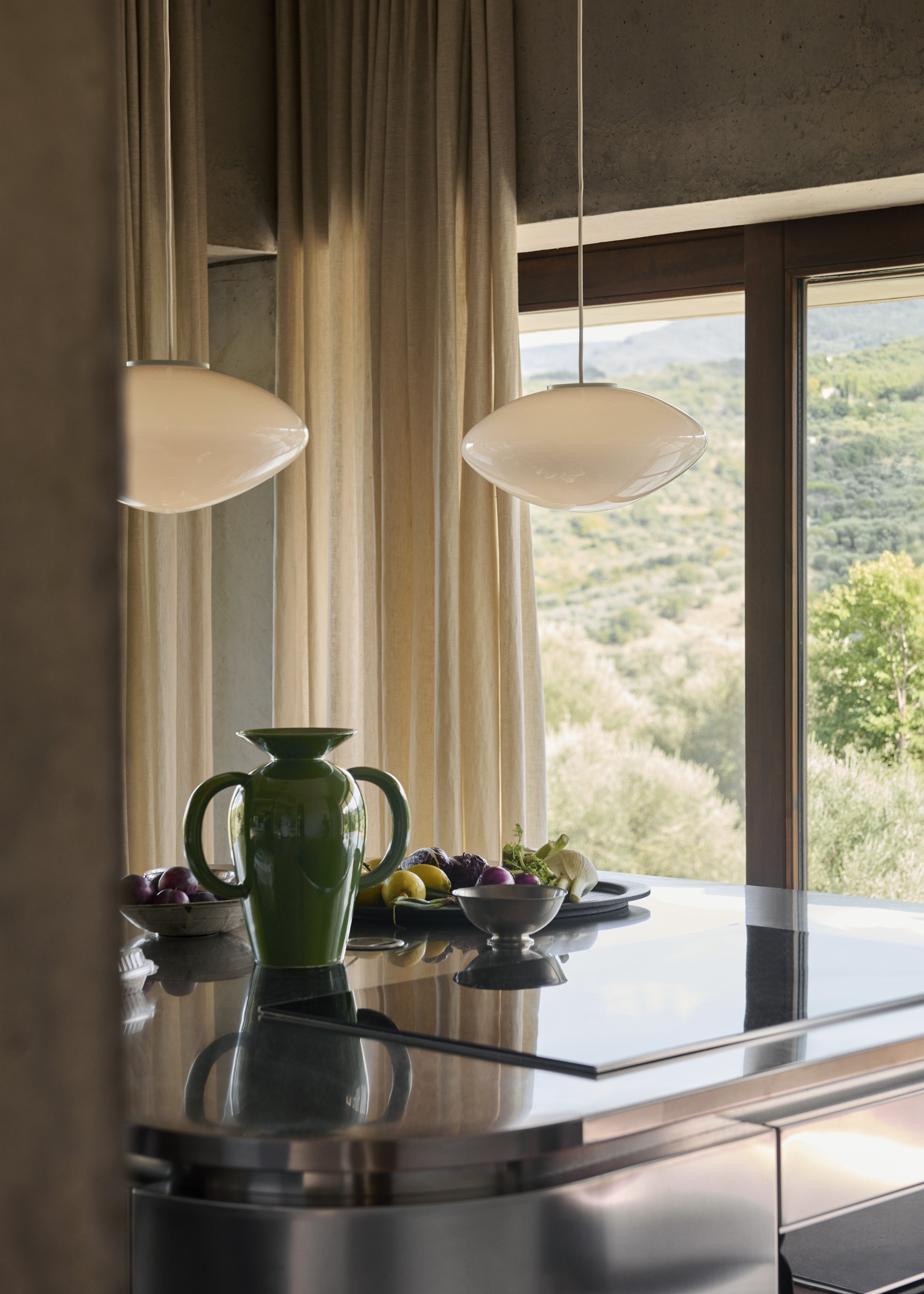 MOMENTO JH41 Vase in Emerald Green