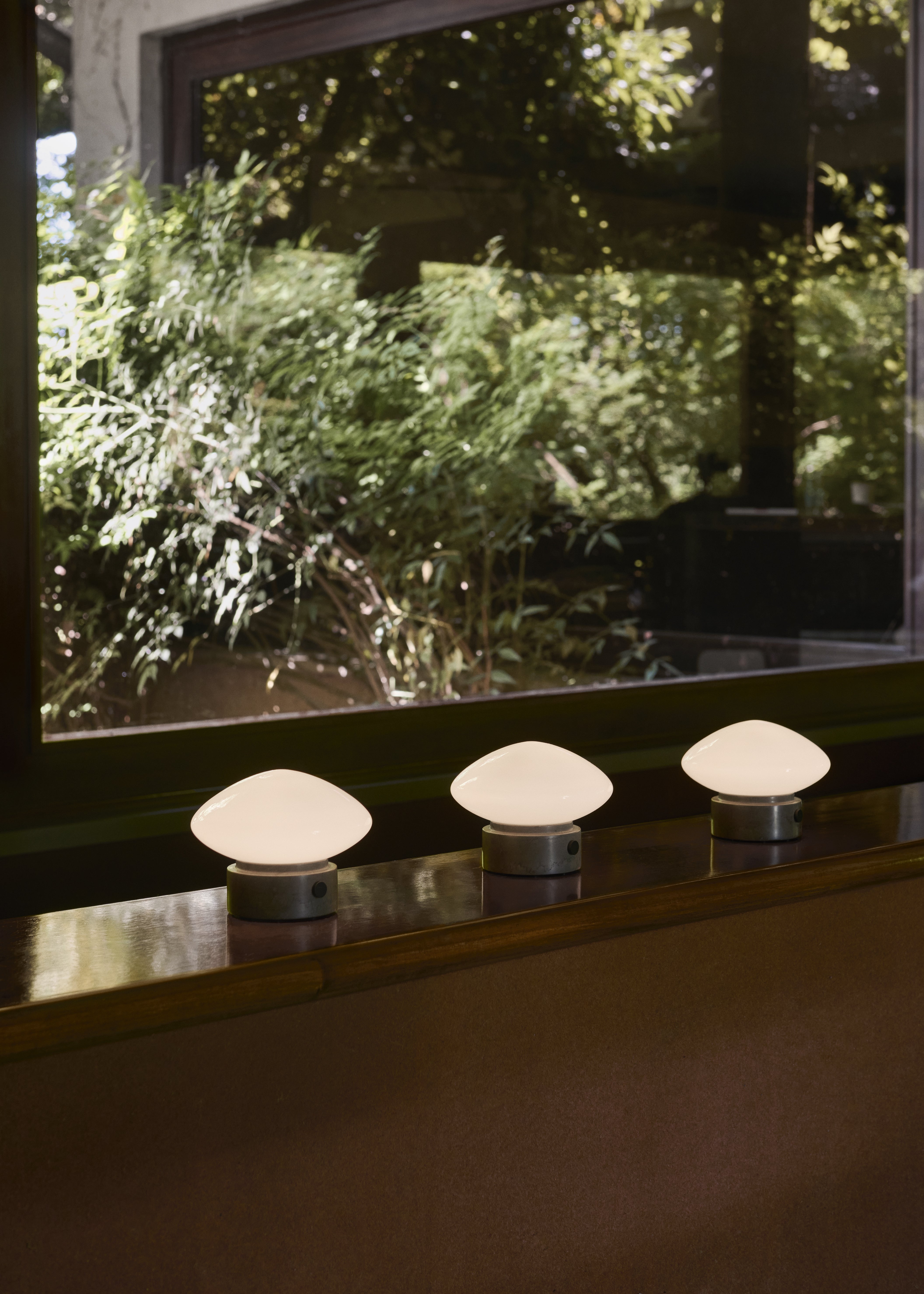 Lampa przenośna MIST AP21 szklany klosz z zieloną marmurową podstawą
