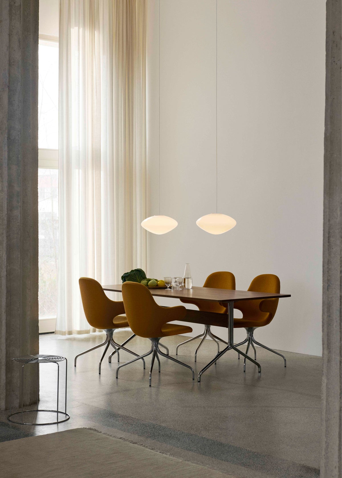 PAVILION table in lacquered oak with a chrome base