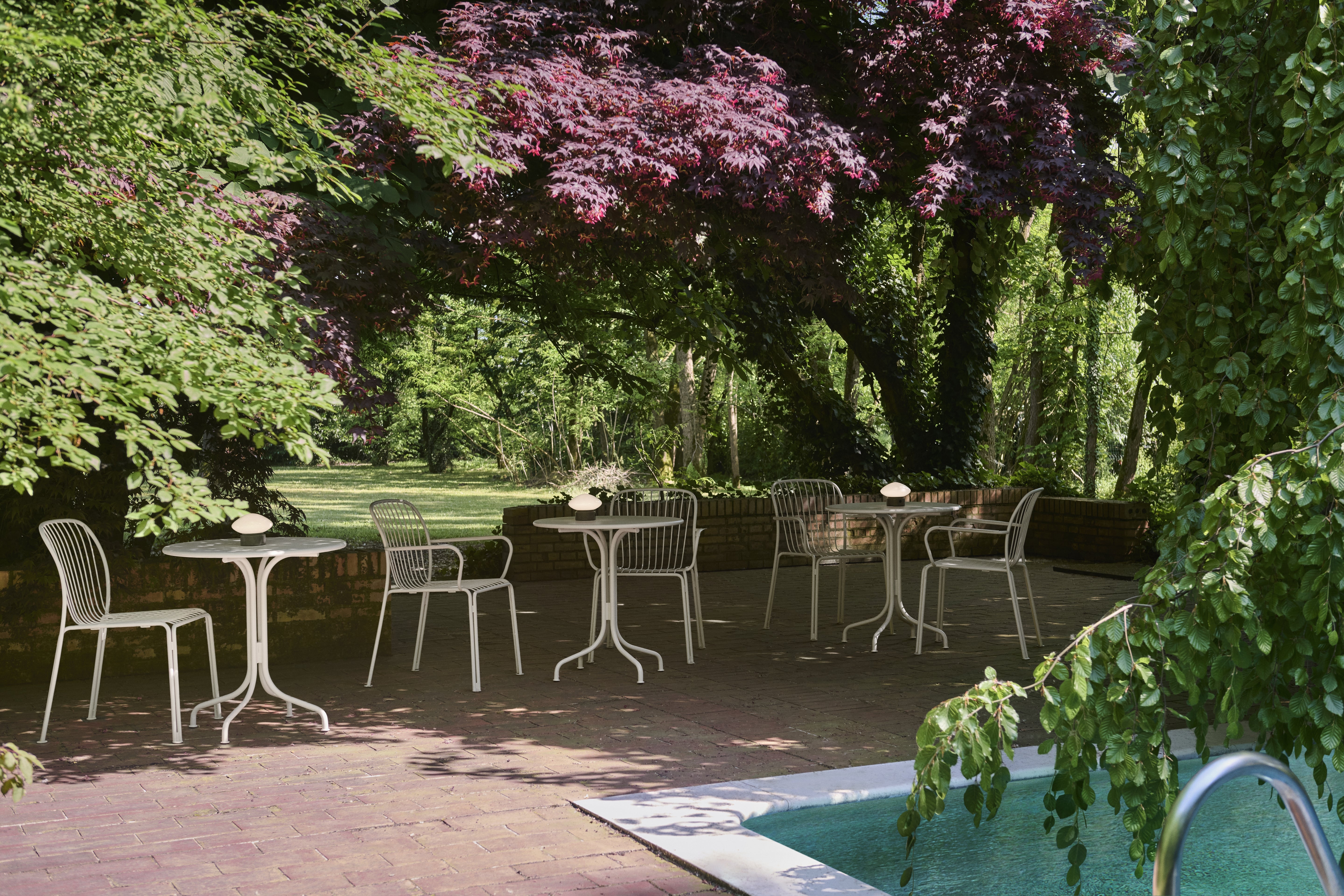 Round outdoor table THORVALD SC96 black