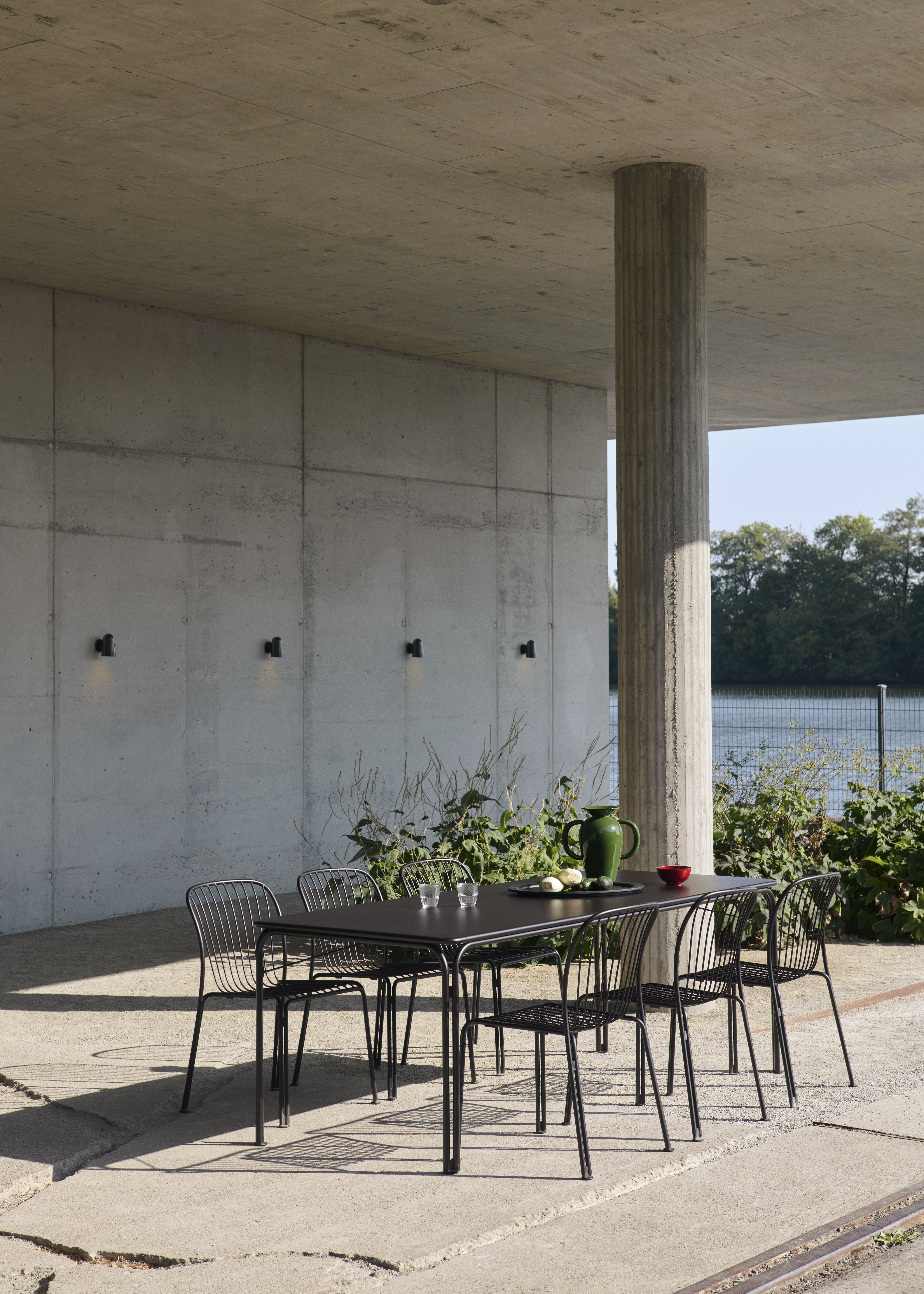 THORVALD outdoor table dark green