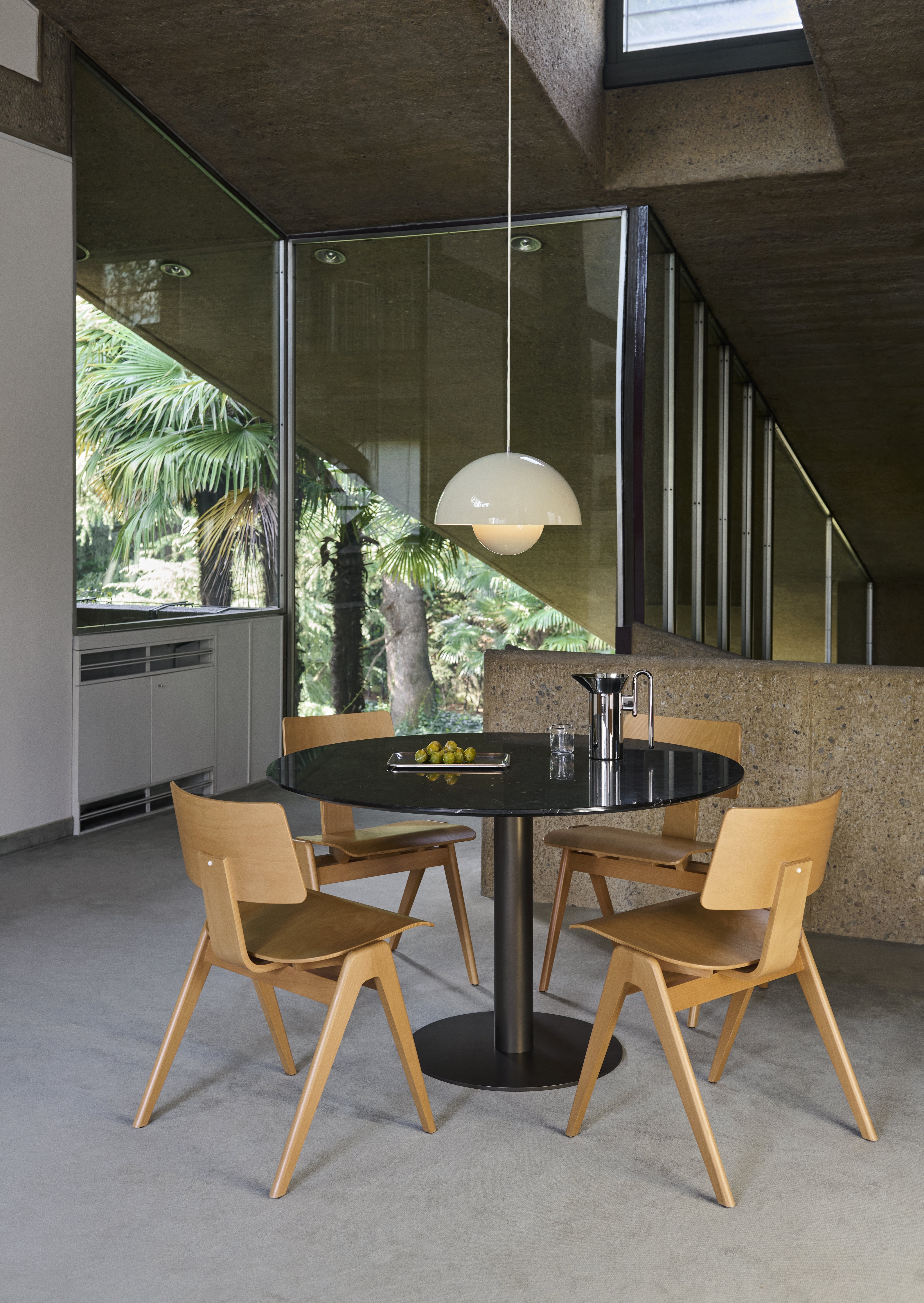 FLOWERPOT cobalt pendant lamp
