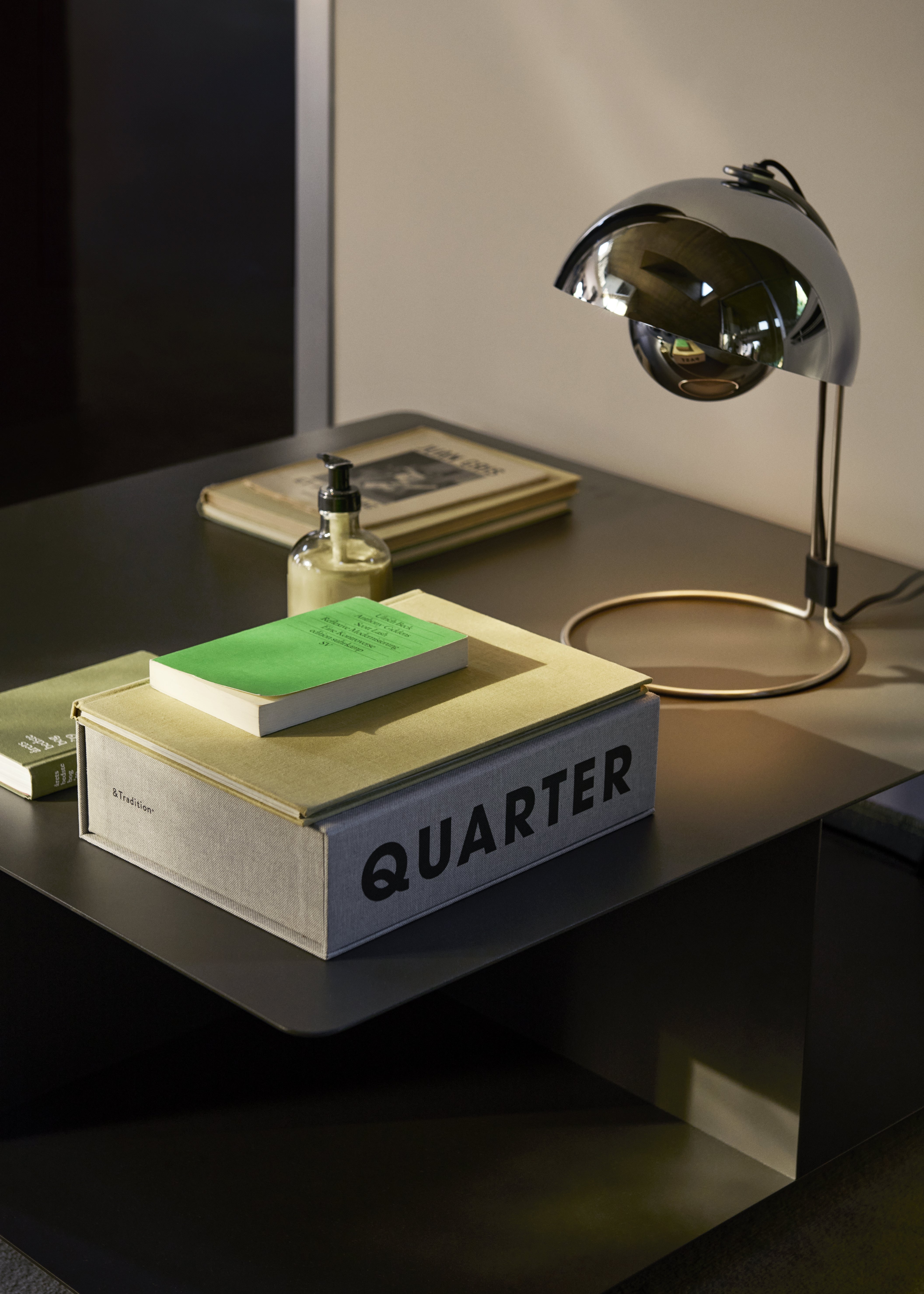 FLOWERPOT VP4 Table Lamp in Chrome