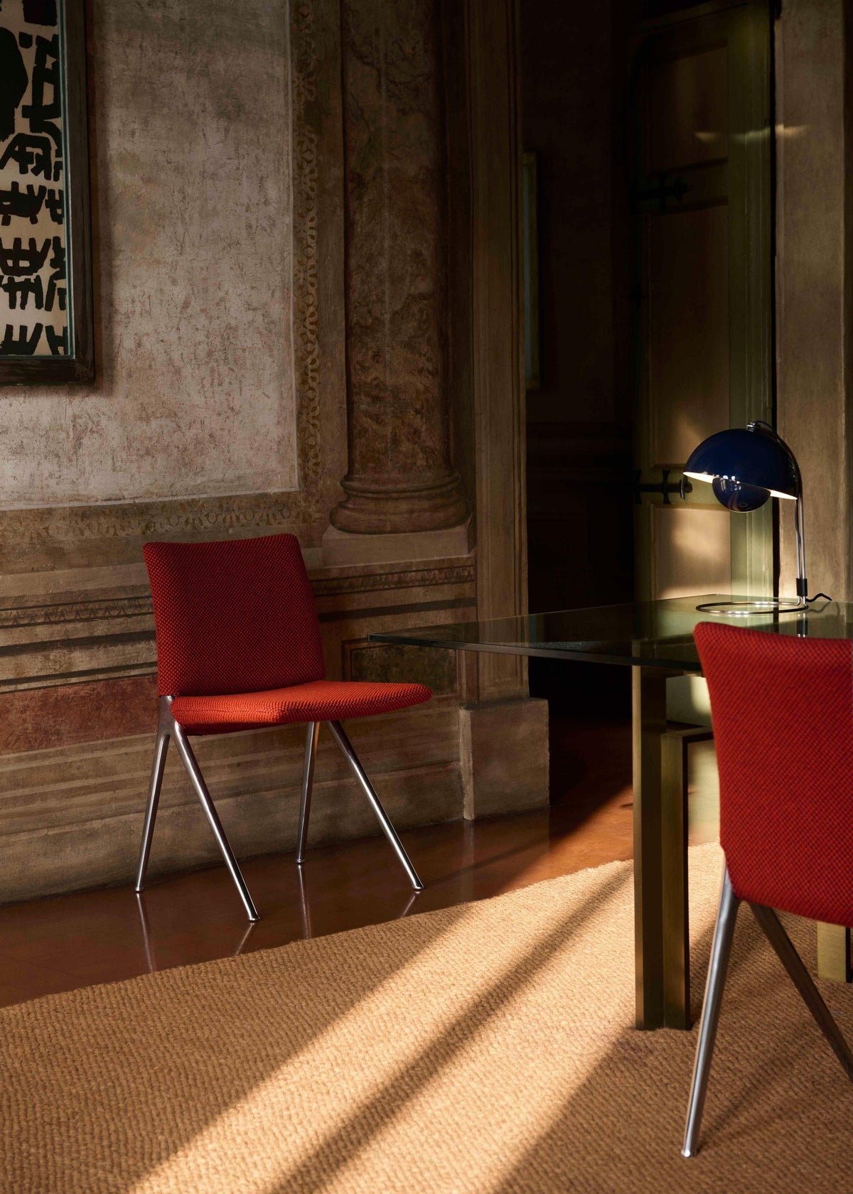 KAPE IF7 Upholstered Chair with Black Base