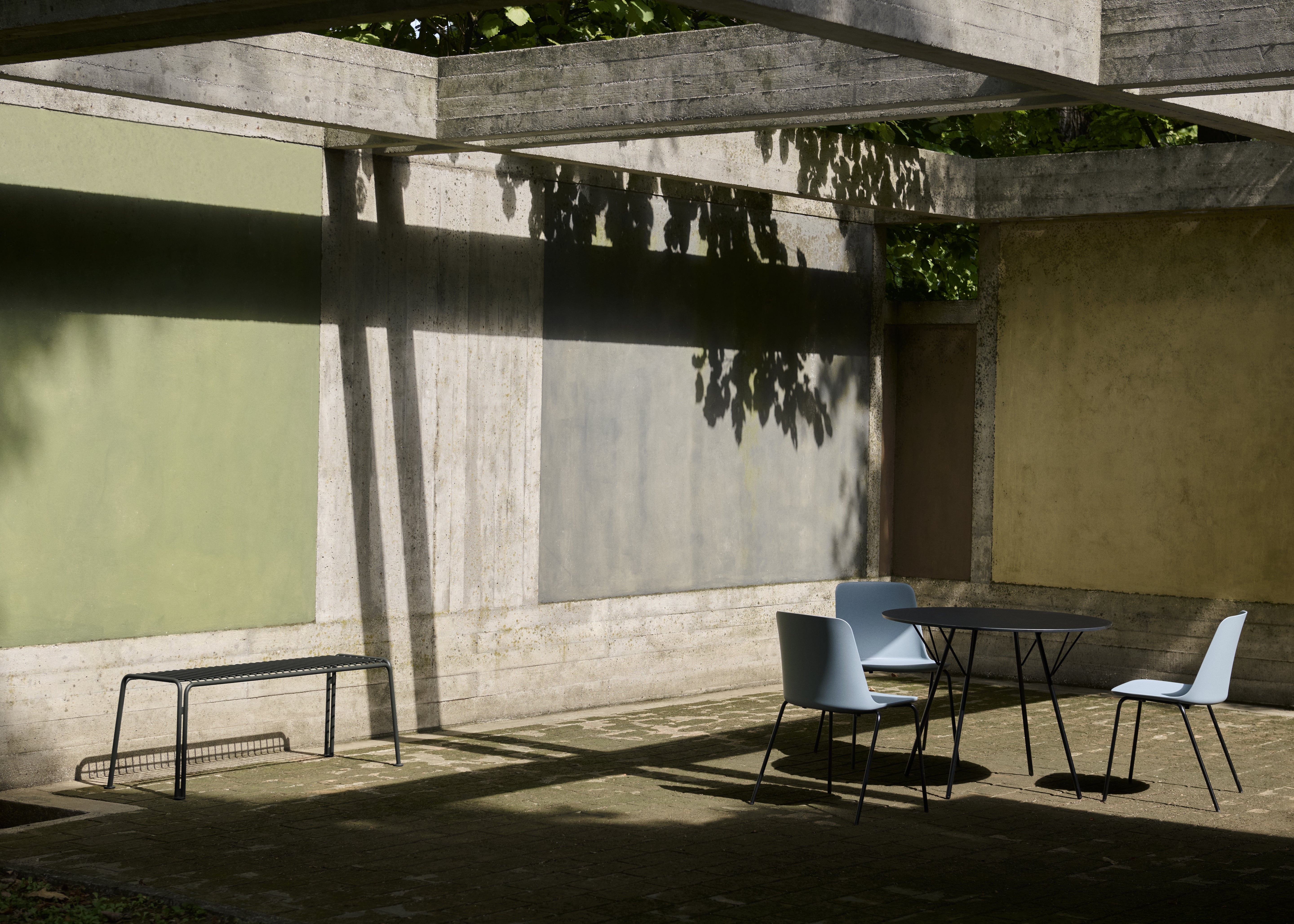 Outdoor Chair Rely HW138 Red-Brown with Black Steel Base