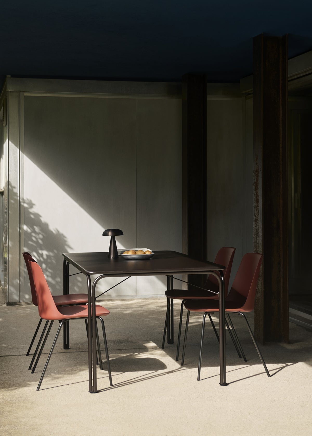 Outdoor Chair Rely HW138 Red-Brown with Black Steel Base