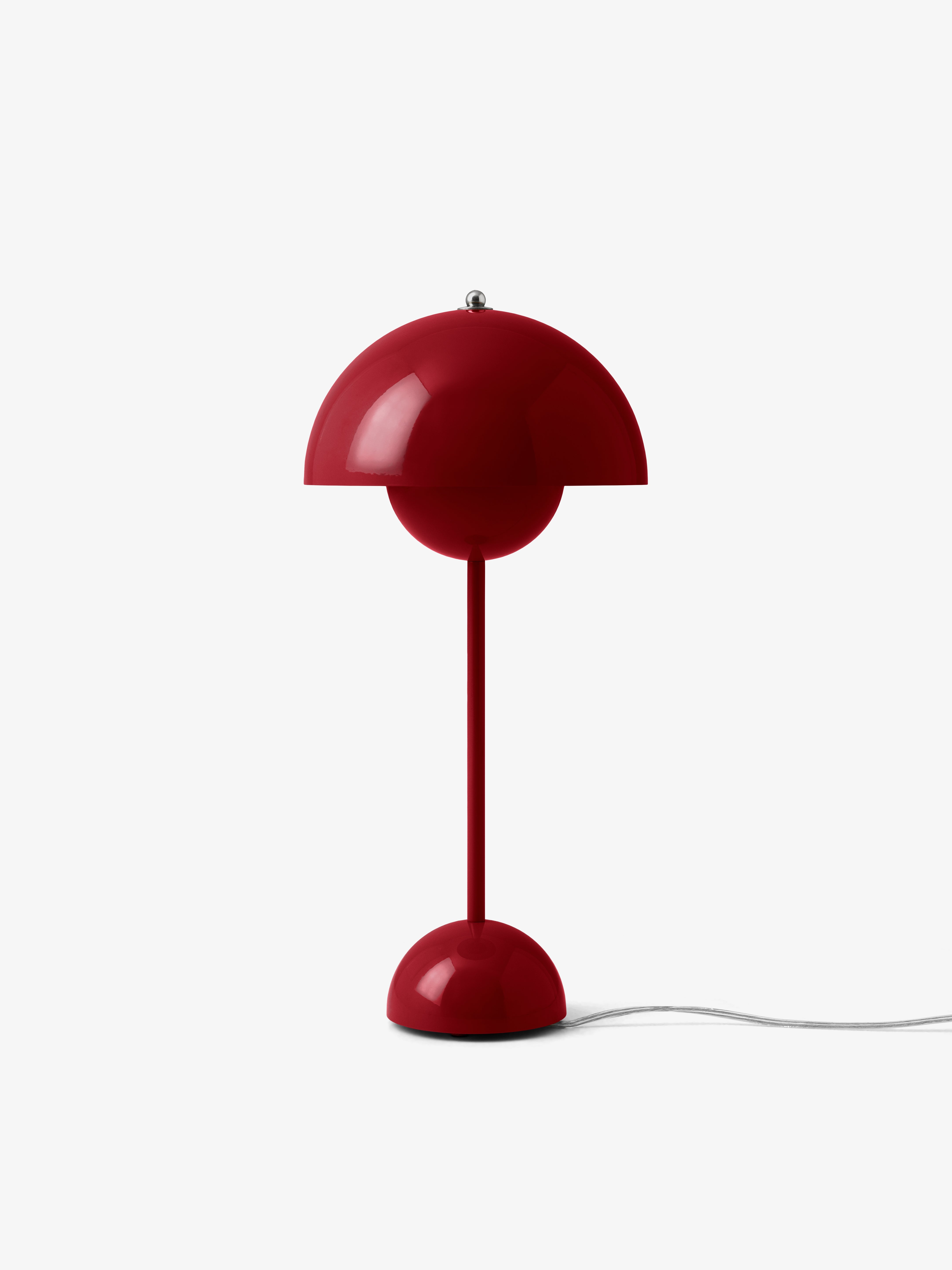 FLOWERPOT VP3 Table Lamp in Wine Red