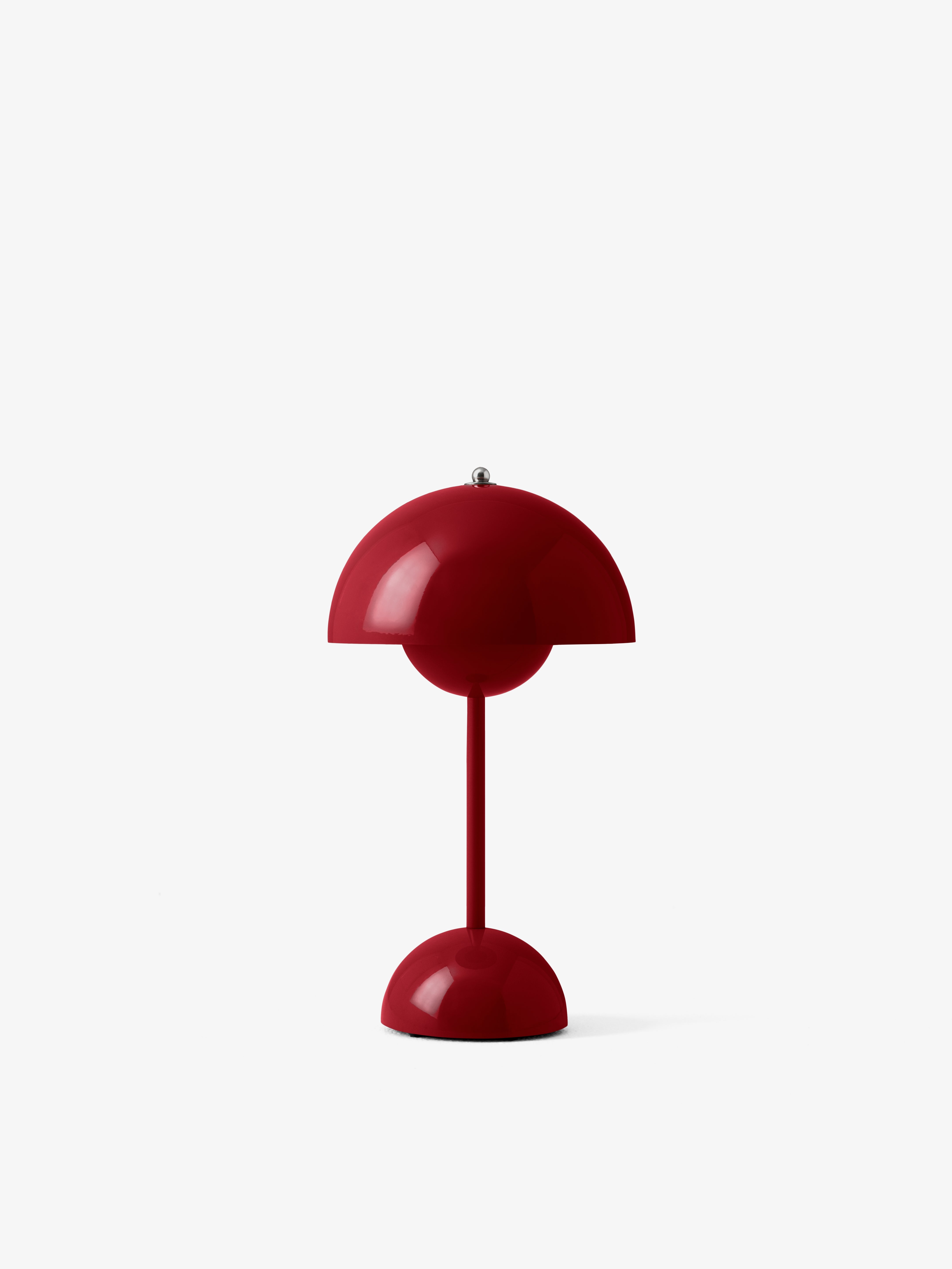 FLOWERPOT VP9 portable lamp in wine color