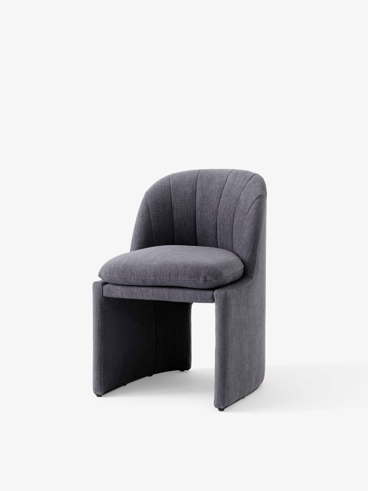 LOAFER SC106 upholstered chair