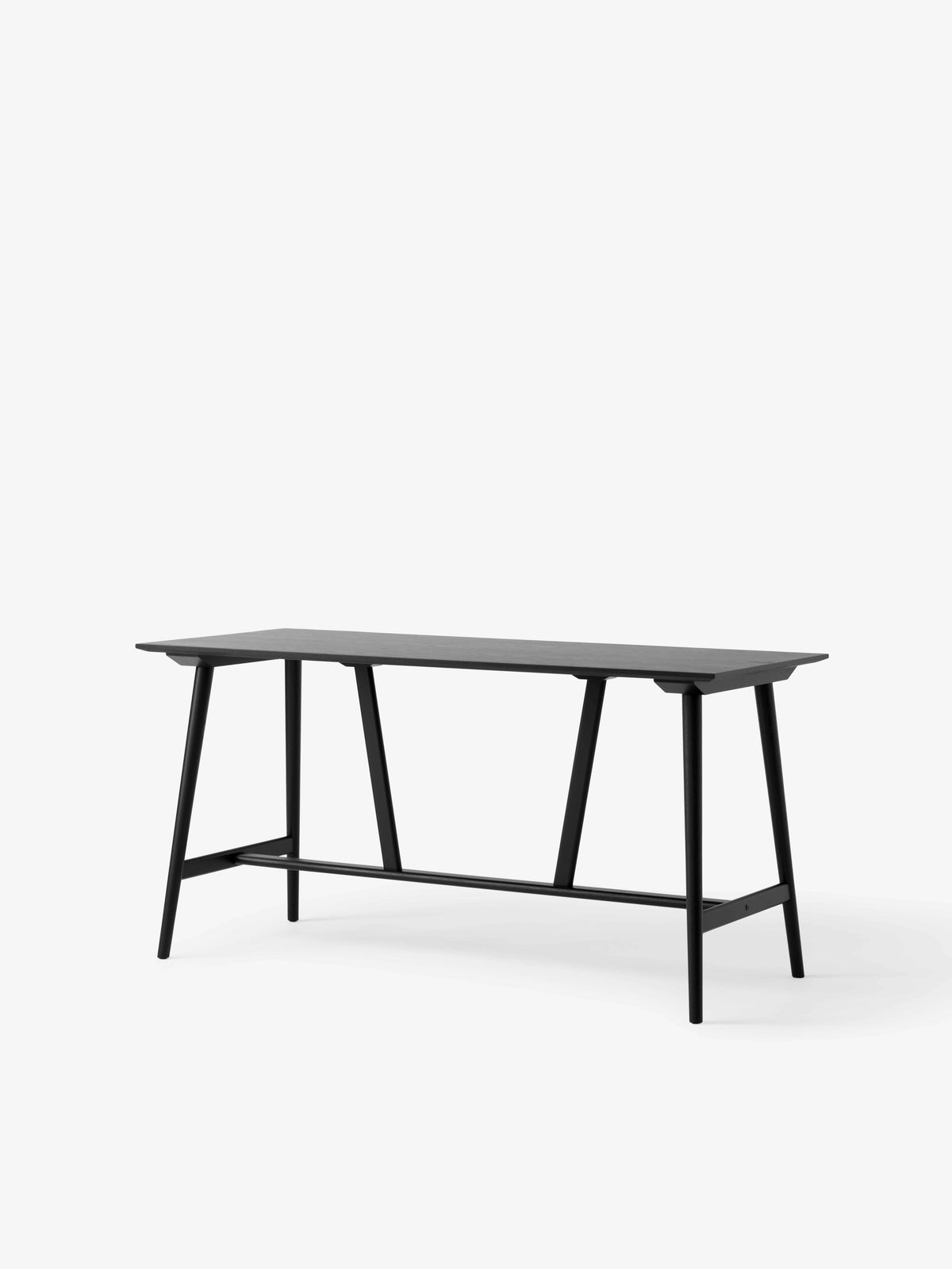 IN BETWEEN bar table in black lacquered oak