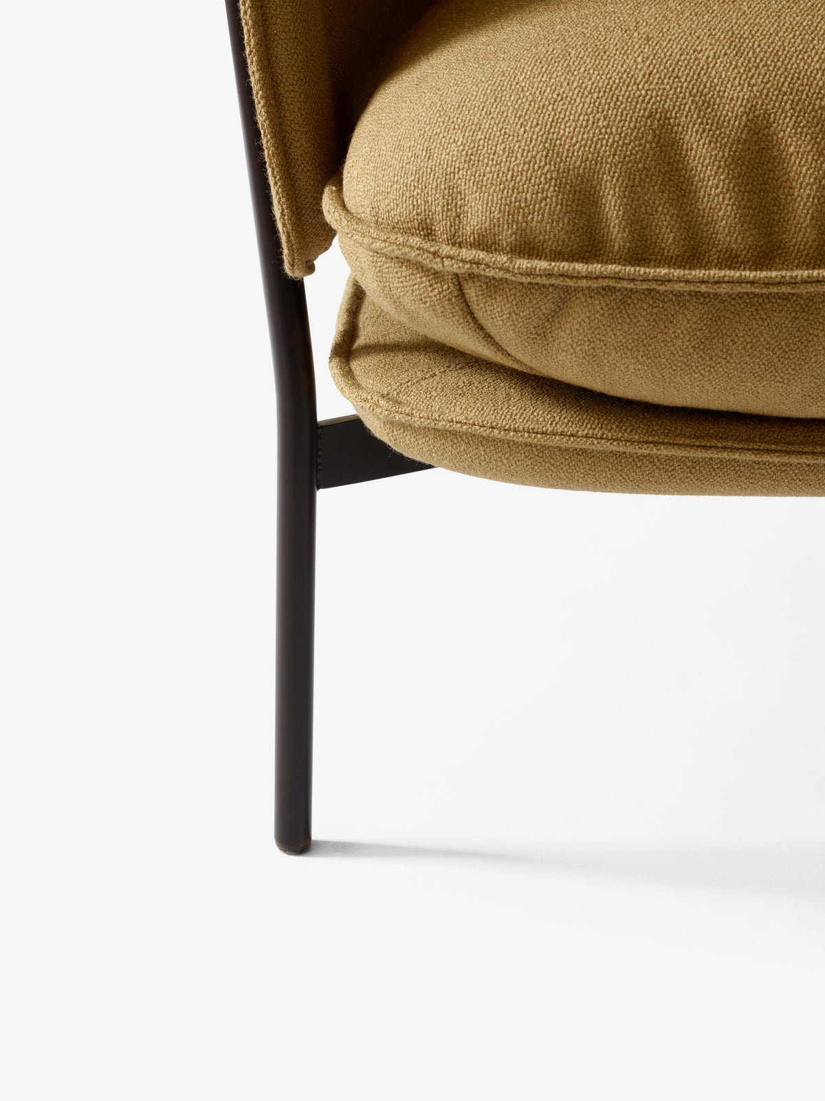 Armchair CLOUD LN1 upholstered with a black base