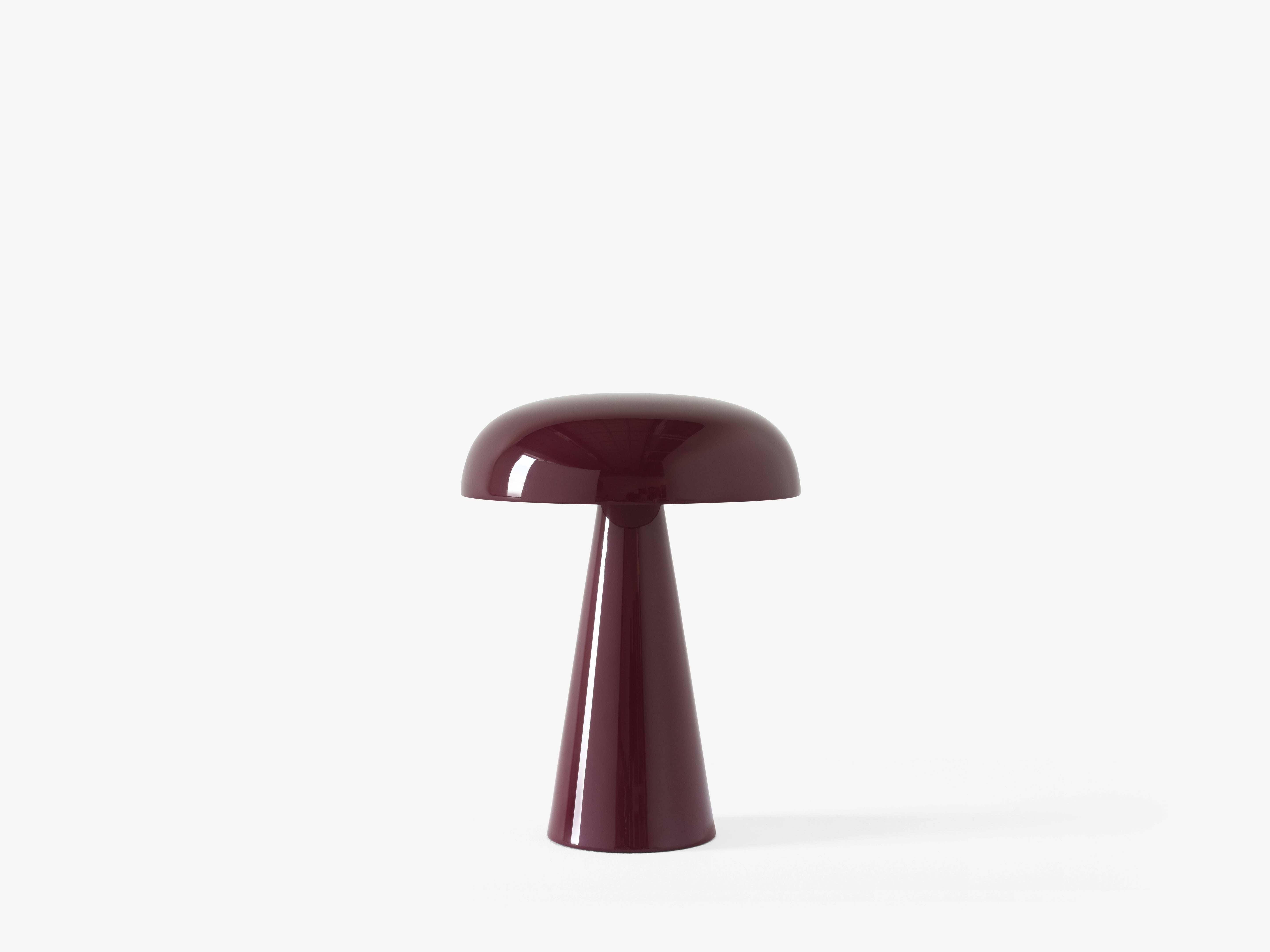 Portable lamp COMO SC53 in reddish-brown.