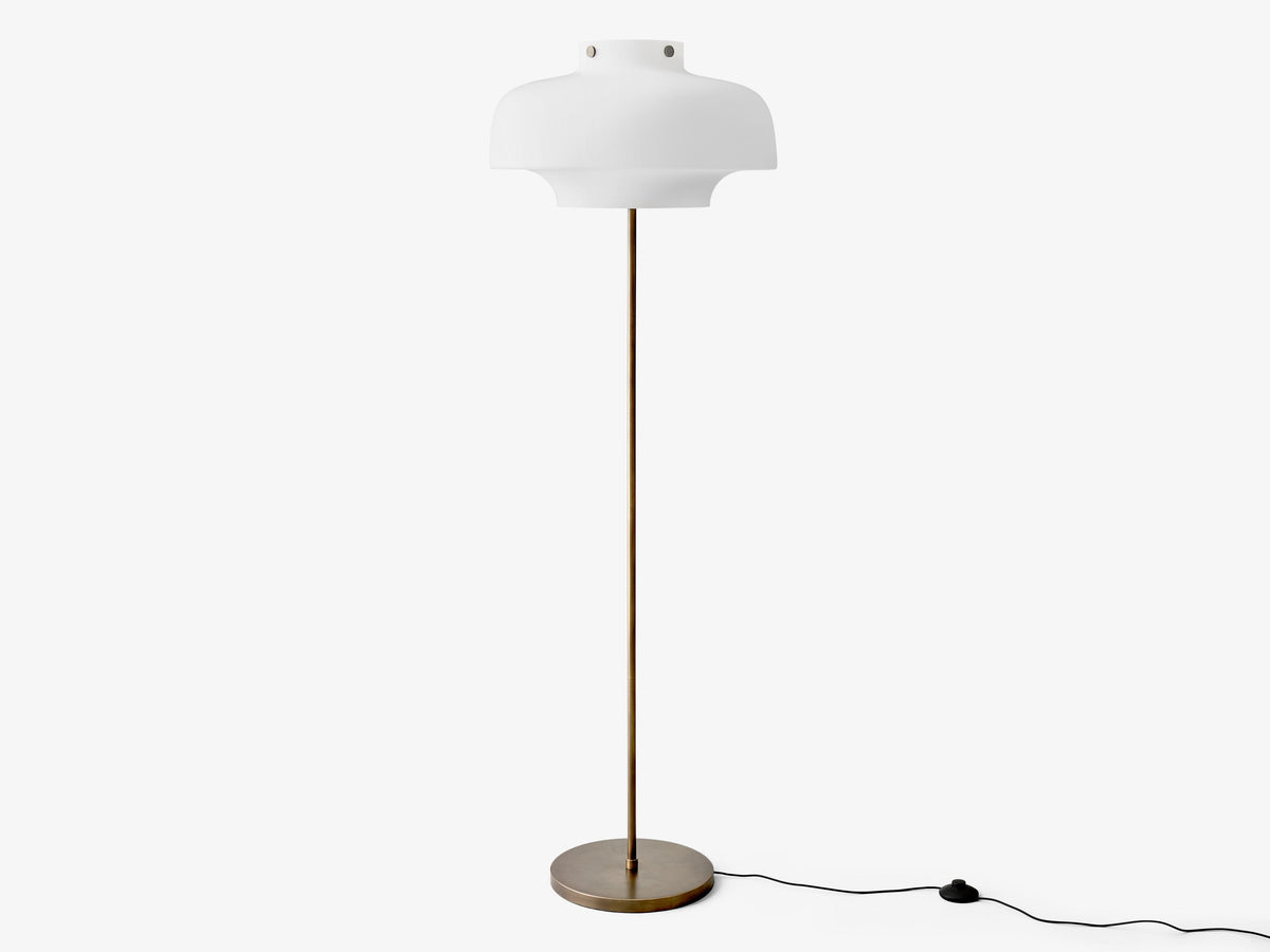 COPENHAGEN SC14 floor lamp with an opal shade and a bronzed brass base