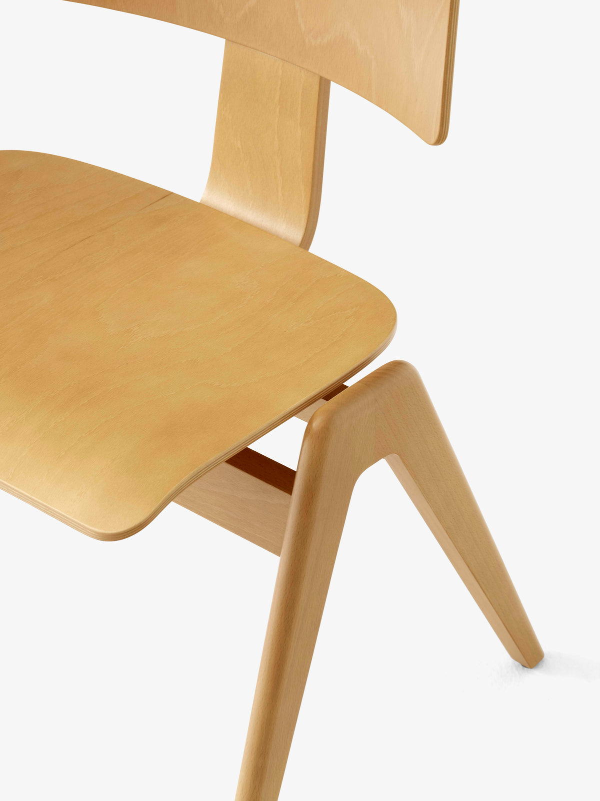 DAYSTAK RD1 Chair made of beech wood
