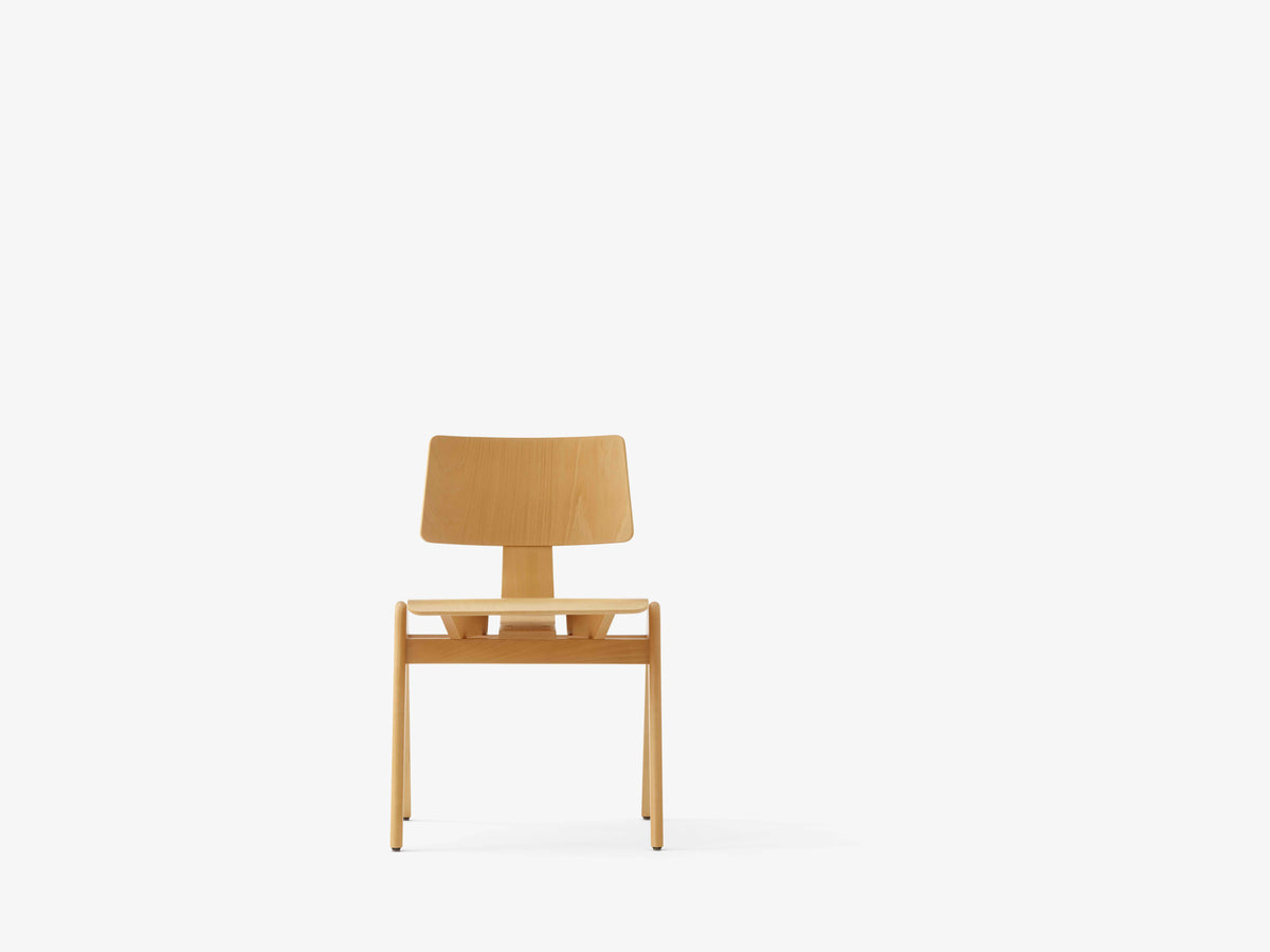 DAYSTAK RD1 Chair made of beech wood